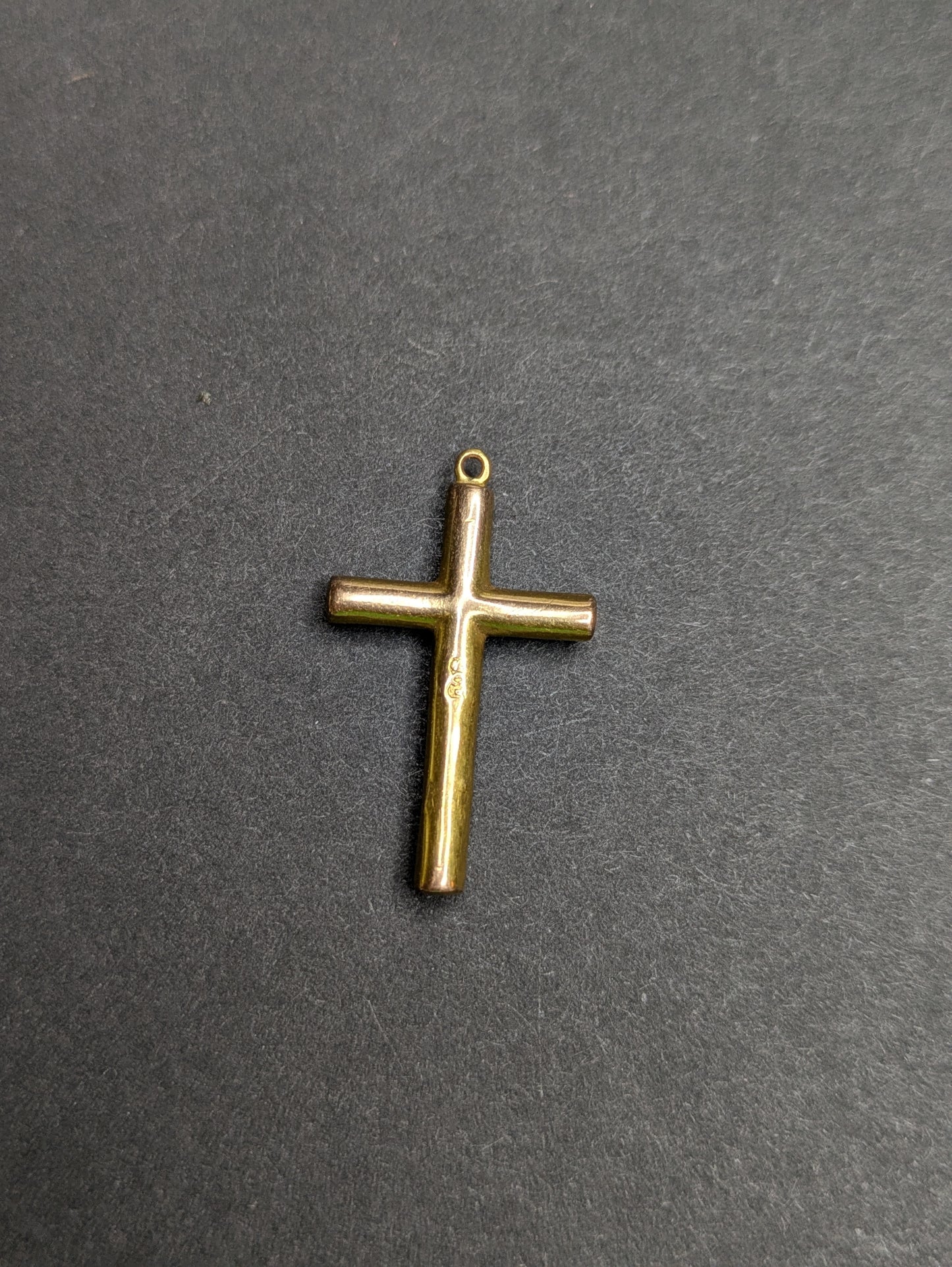 9k Irish Marble Cross