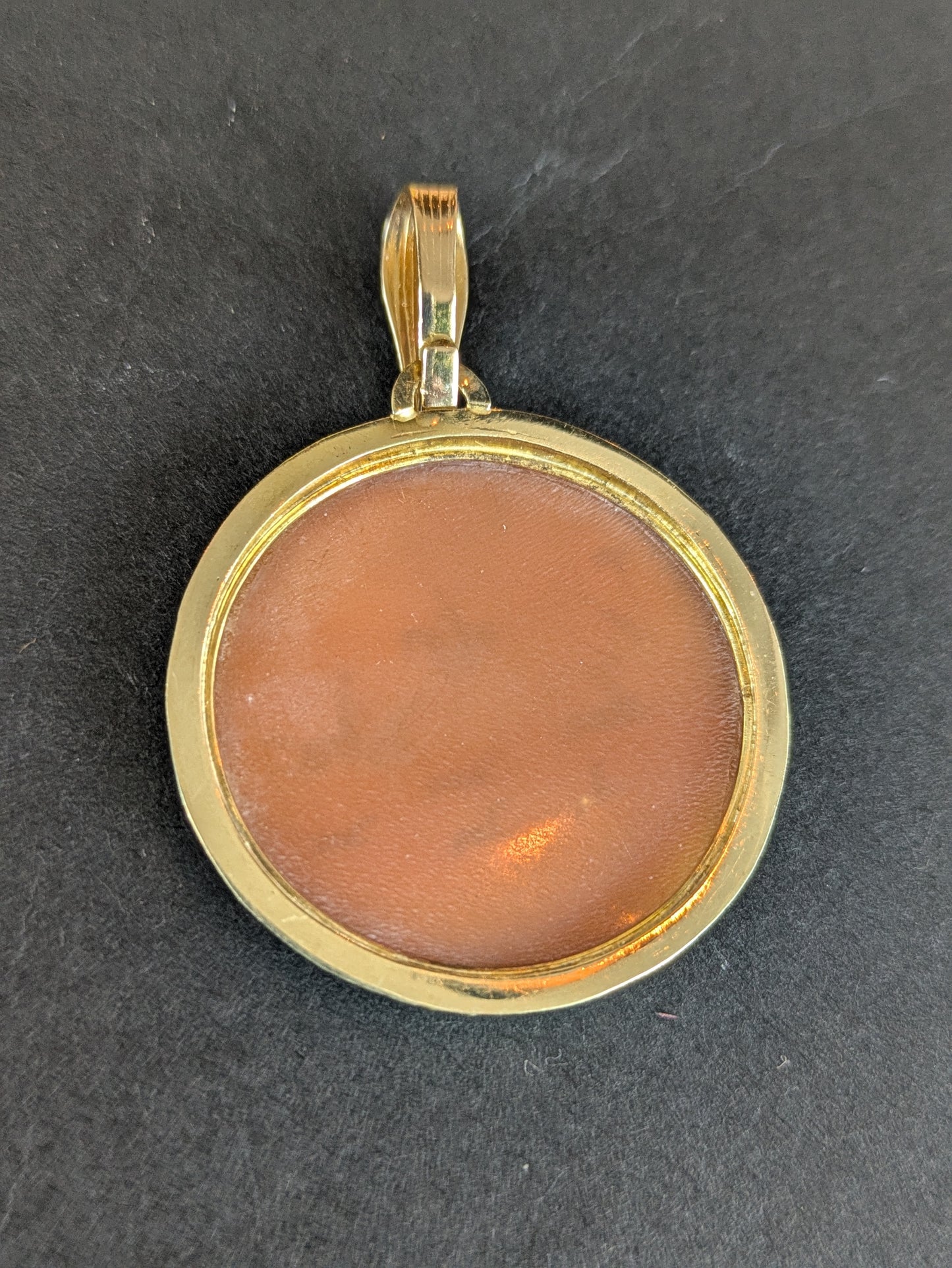 14kt Shell Cameo With Hunting Scene