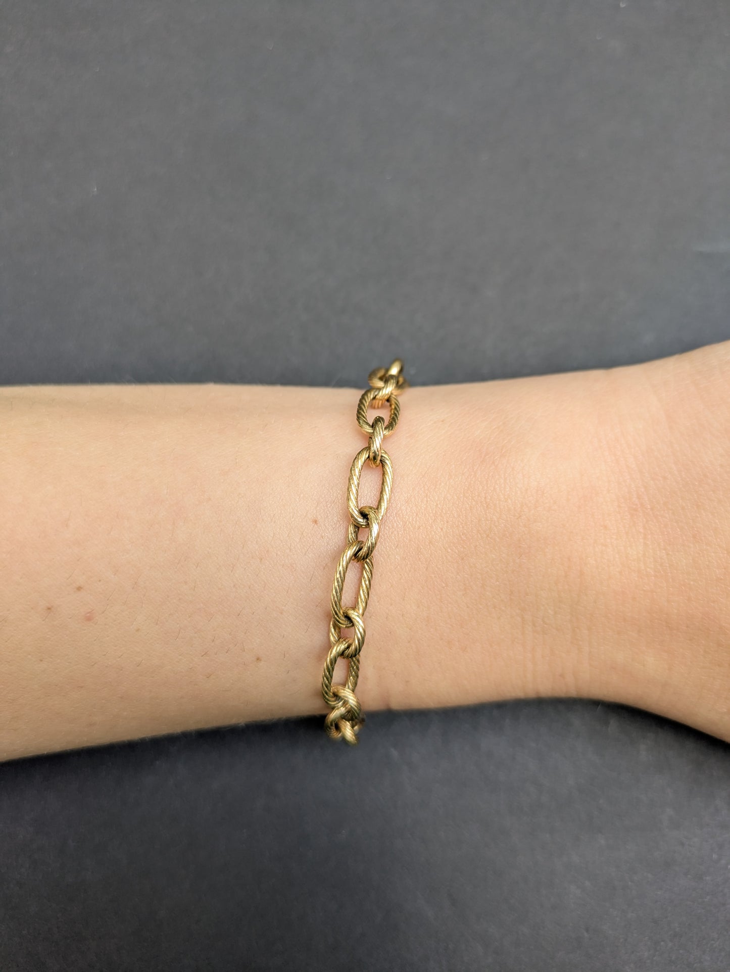 14kt Elongated Oval Bracelet Rope Detailing