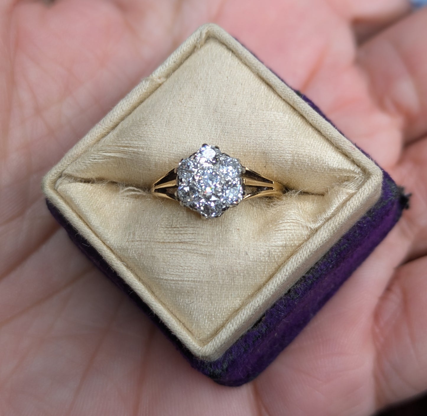 Old European Cut Diamond Cluster Ring 18k