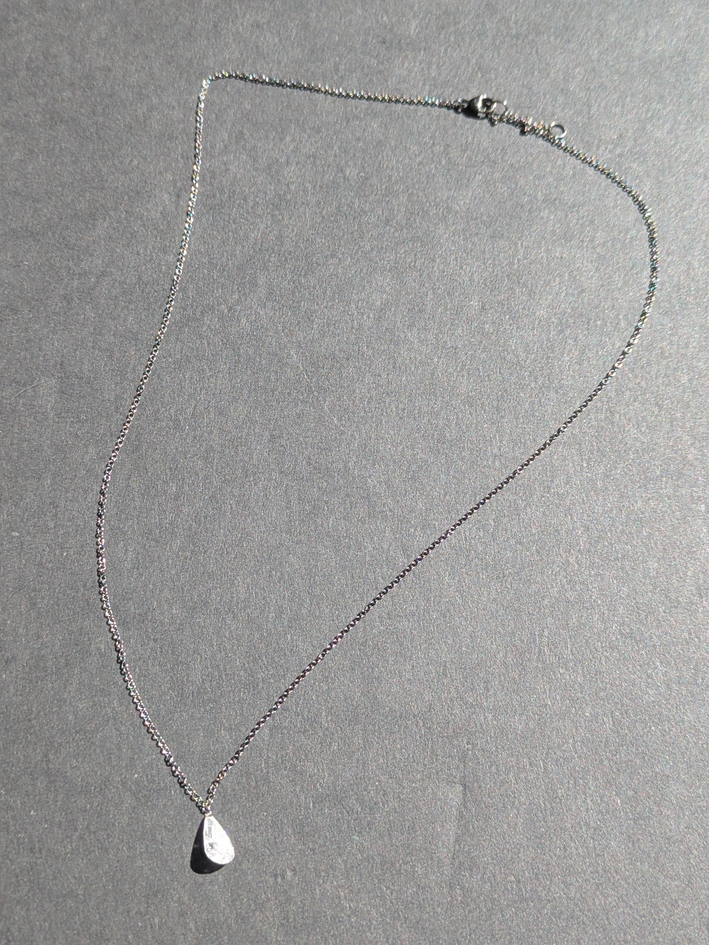 18k white gold oxidized chain w/ 1ct pear diamond