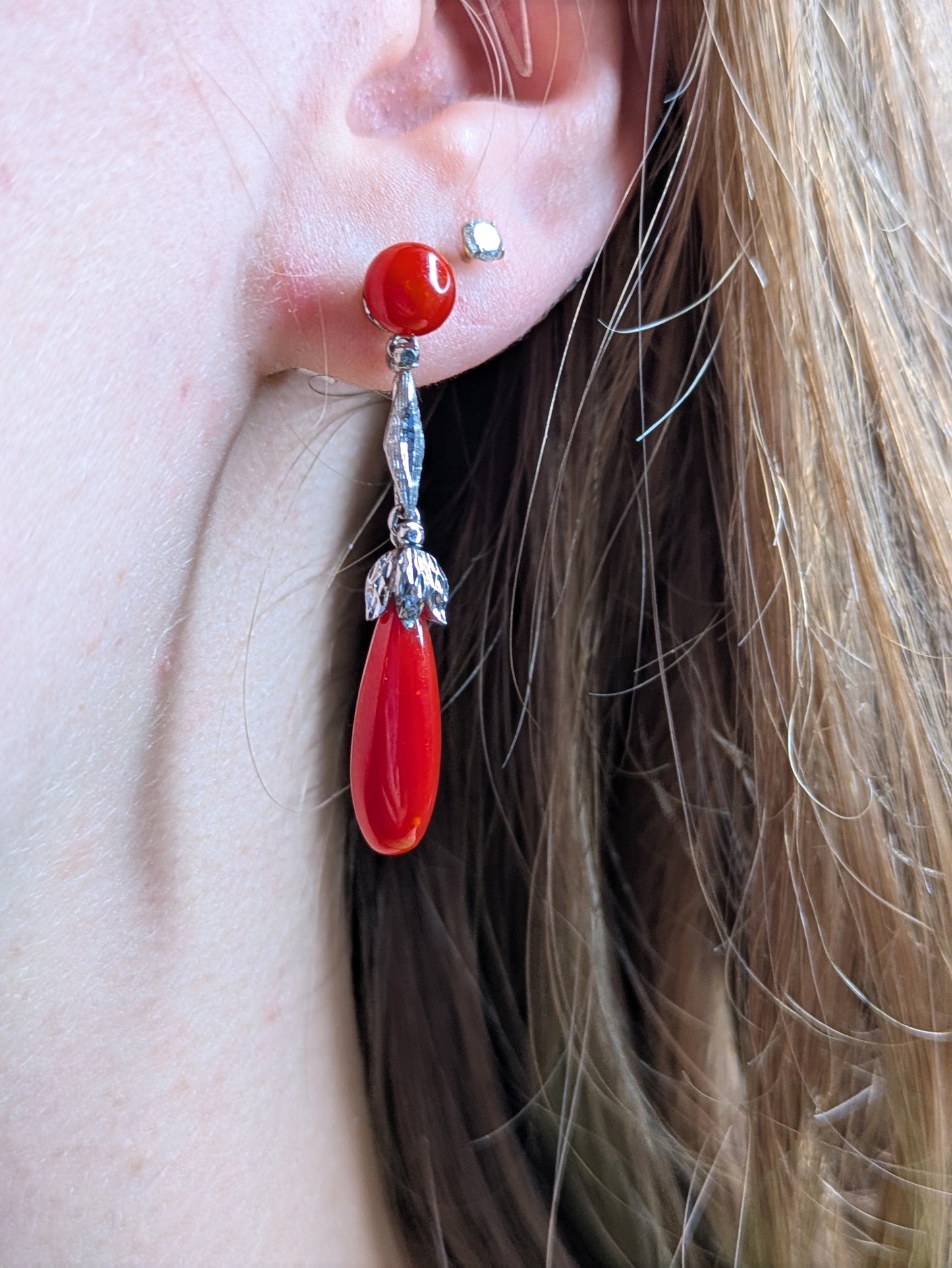 18kt White Gold and Red Coral Dangle Earrings with Diamond Details