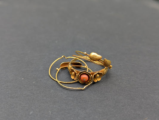 18kt Iberian Puzzle Ring with Coral Flowers