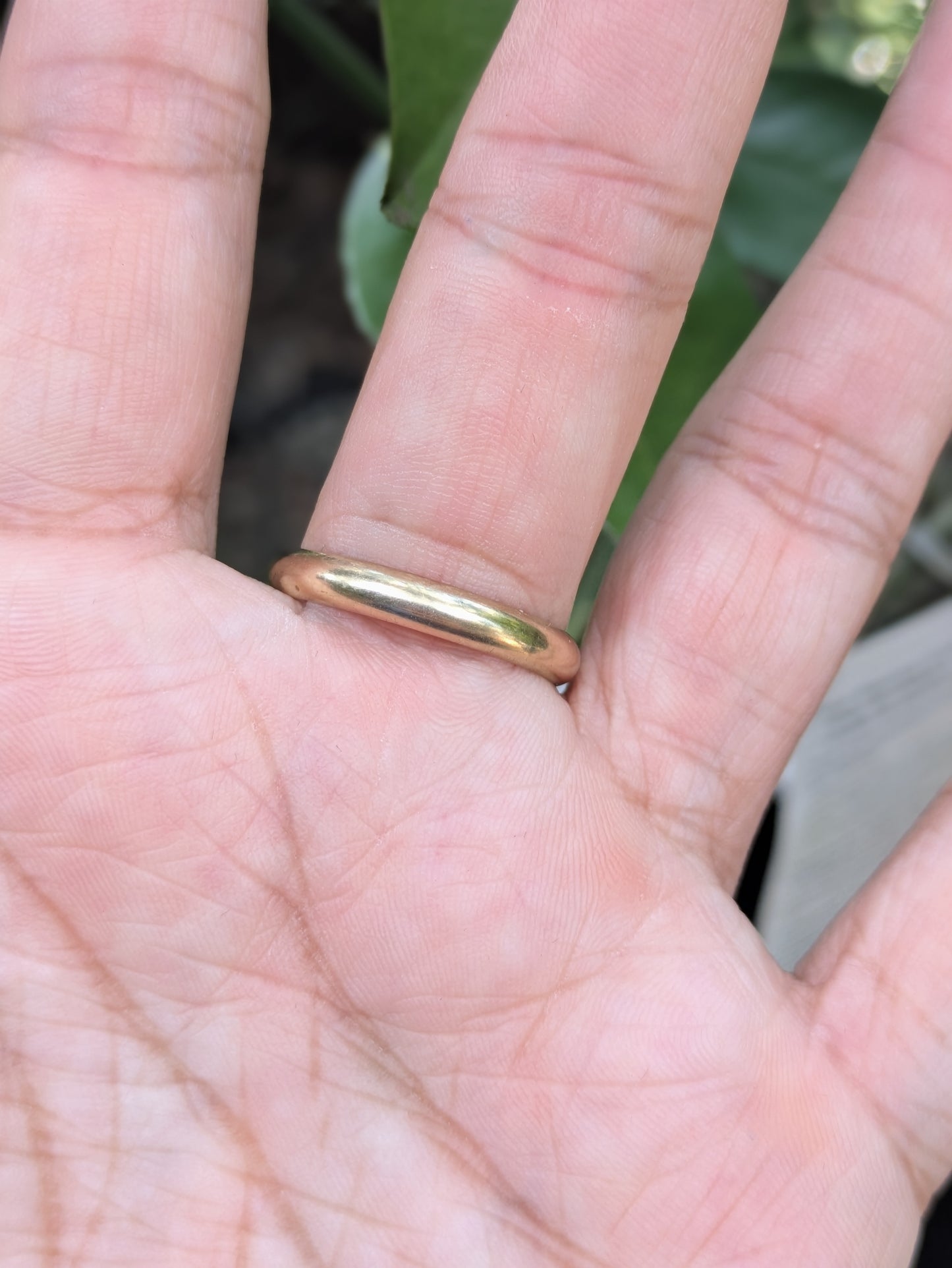 1923 8k Wedding Band with Engraving