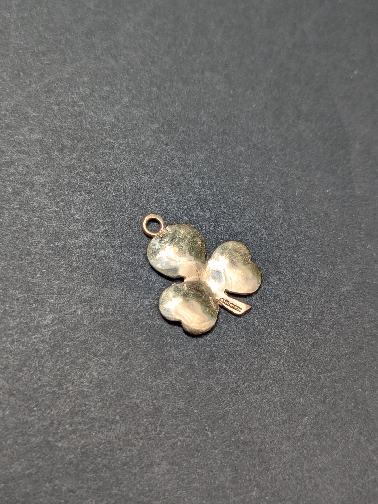9kt Shamrock Charm with Florentine Finish