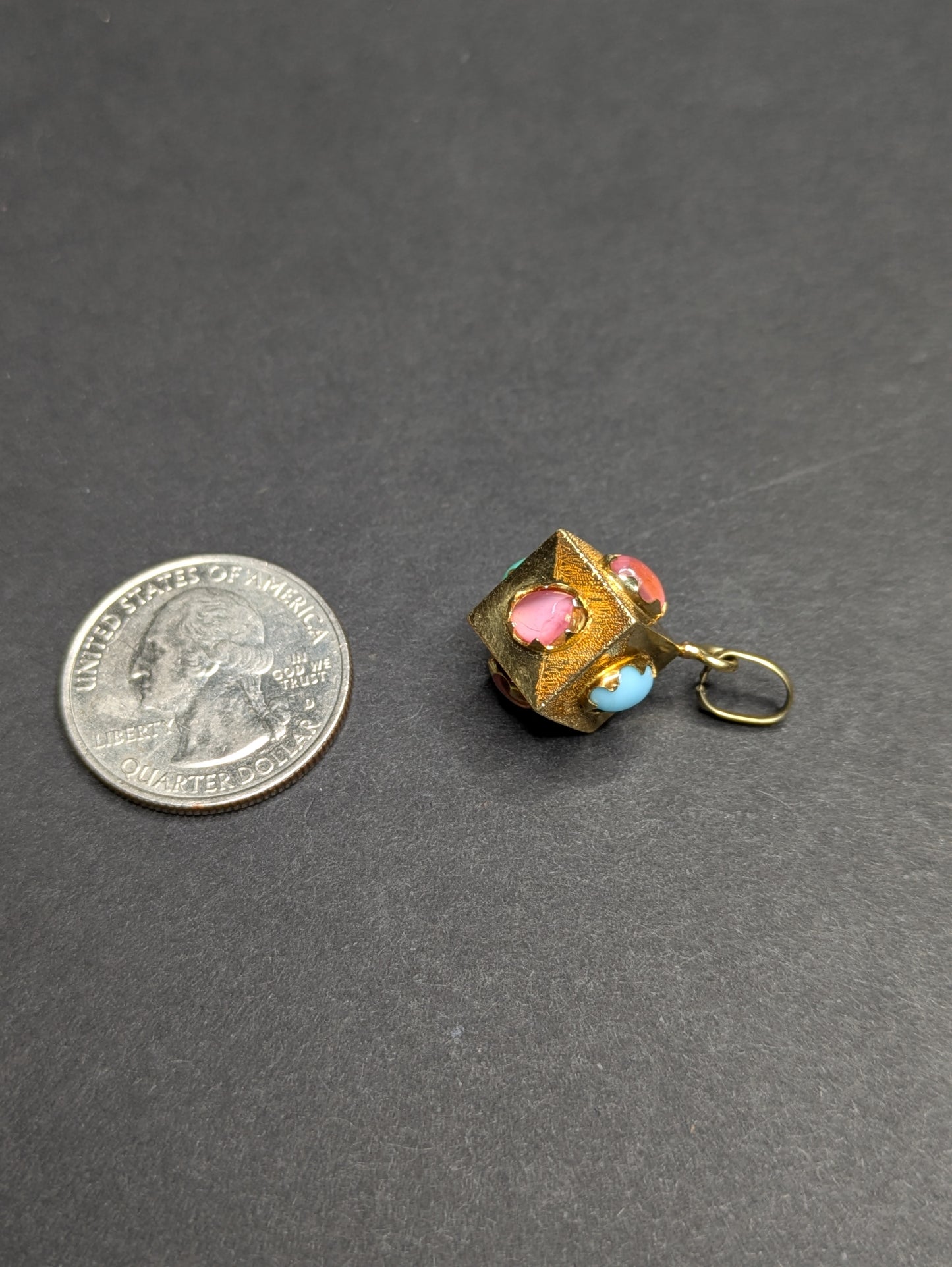 14kt 1960's Cube Charm