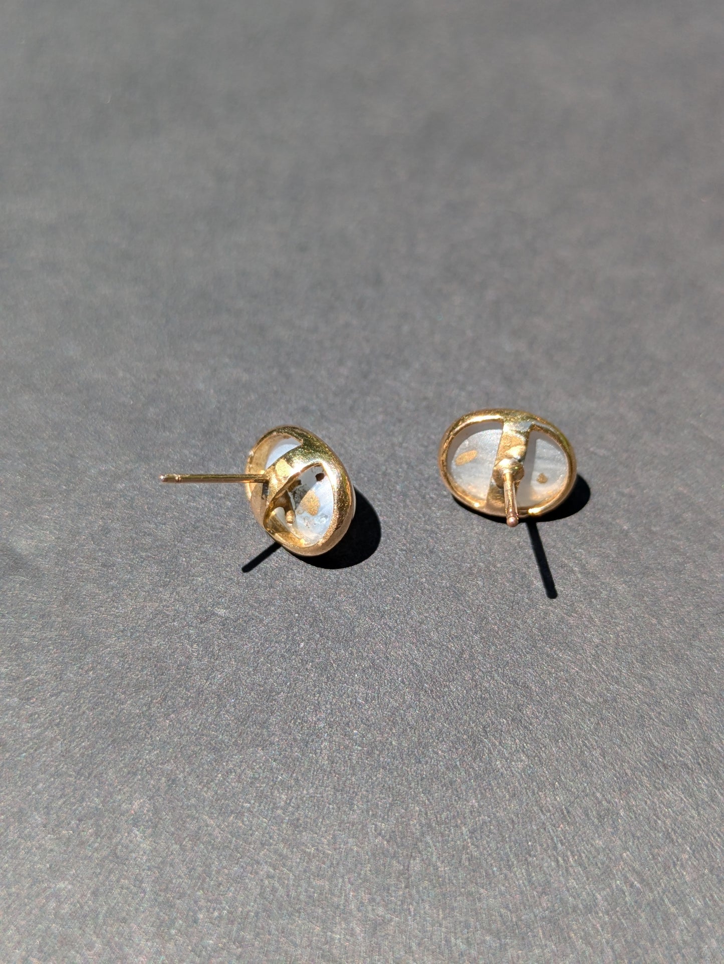 14kt white Gold Sugarloaf Sapphire Stud Earrings