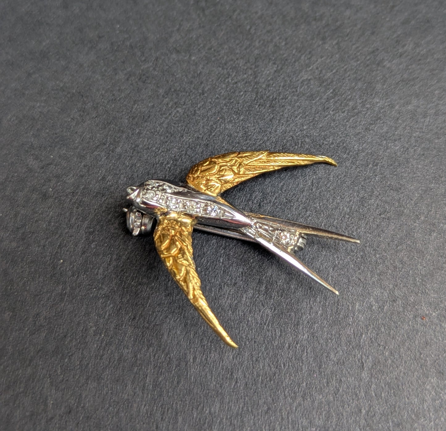 18kt White and Yellow Gold Swallow Brooch with Diamonds