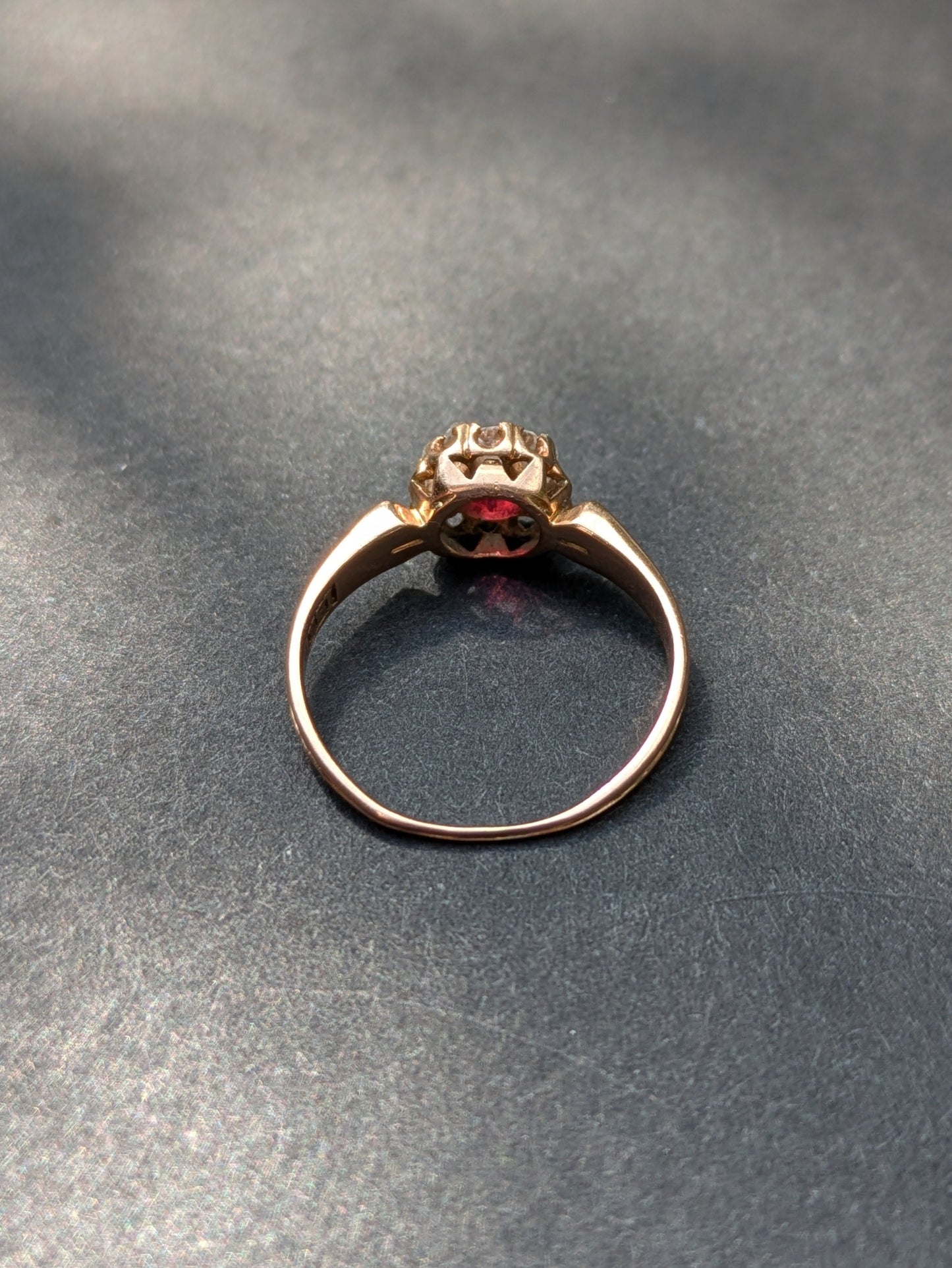 18kt Ruby Ring Edwardian with Diamond Halo