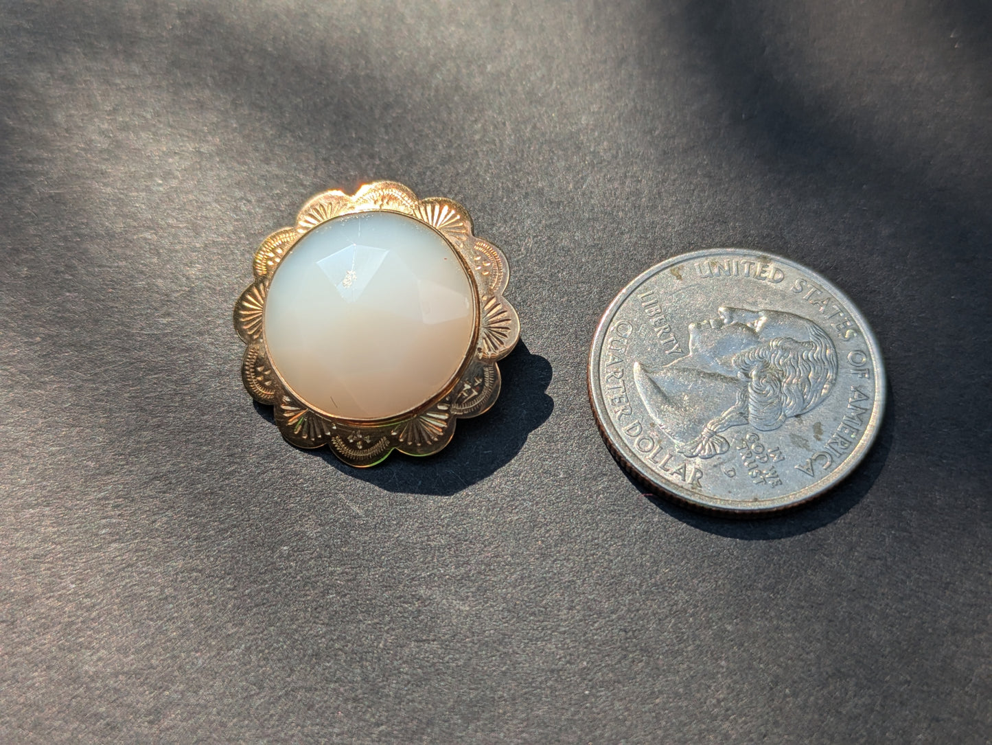 14kt Dutch White Jade Brooch