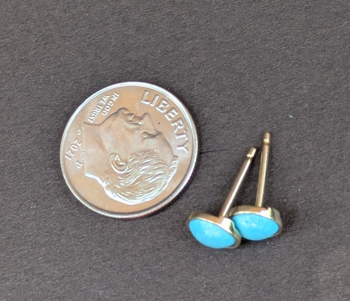 14kt Turquoise Button Earrings