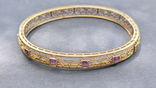 14k 1930's Filigree Bangle/ Bangle with Amethyst