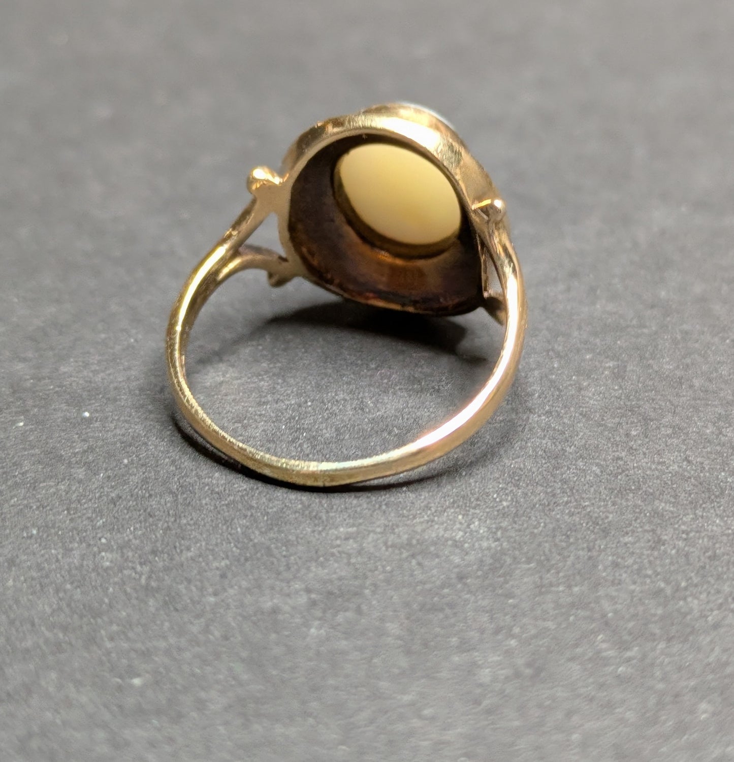 14k Cabochon Opal Ring with Hand Engraving