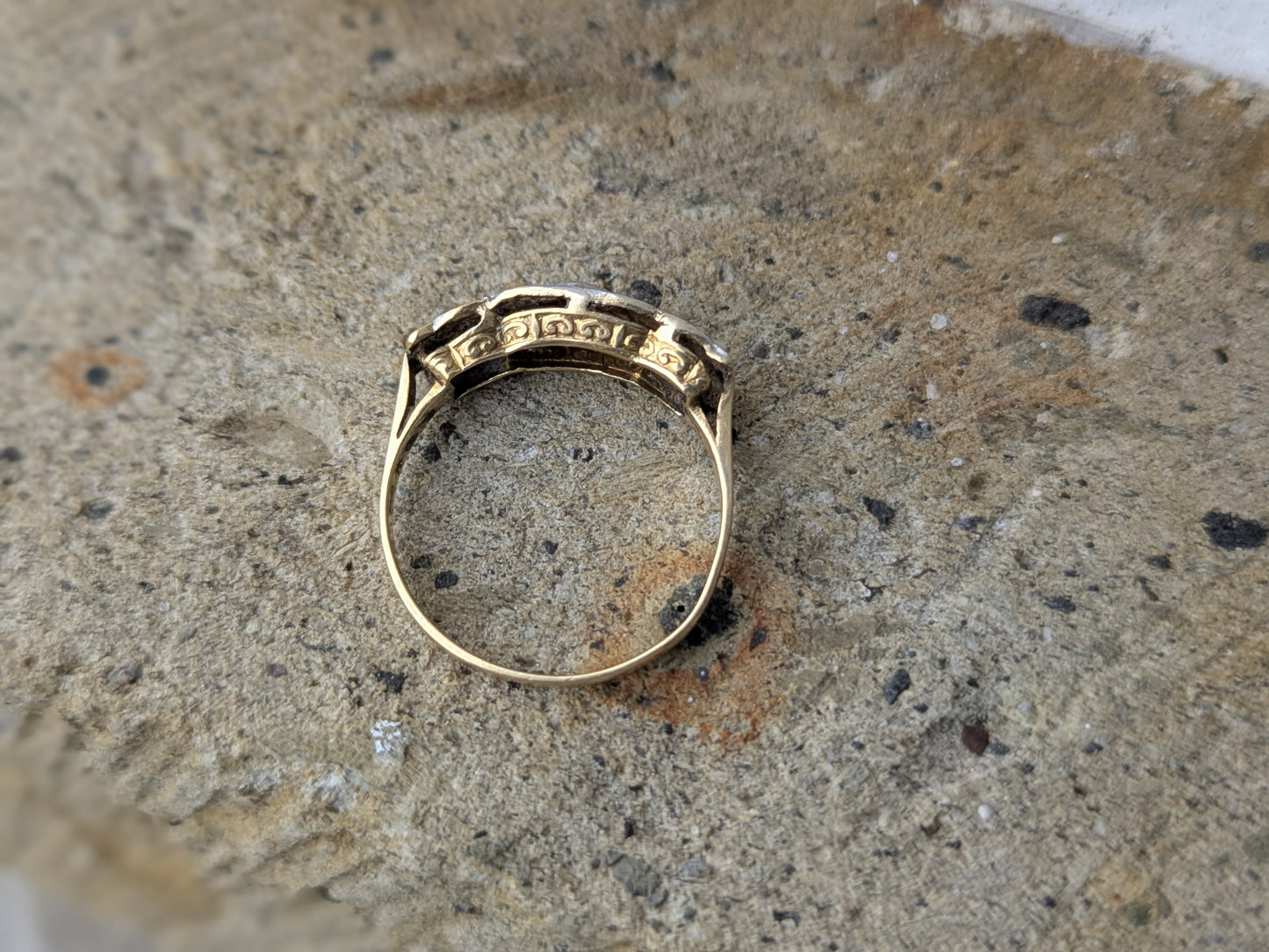 Edwardian 18kt and Platinium Mine Cut and Sapphire Ring