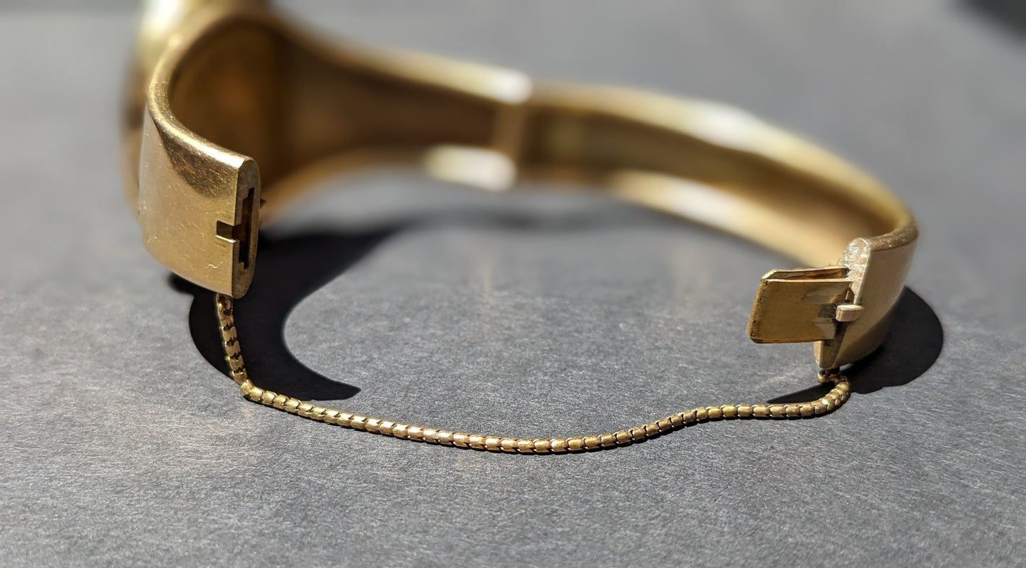 Exceptional Yellow Gold Locket Mourning Bracelet
