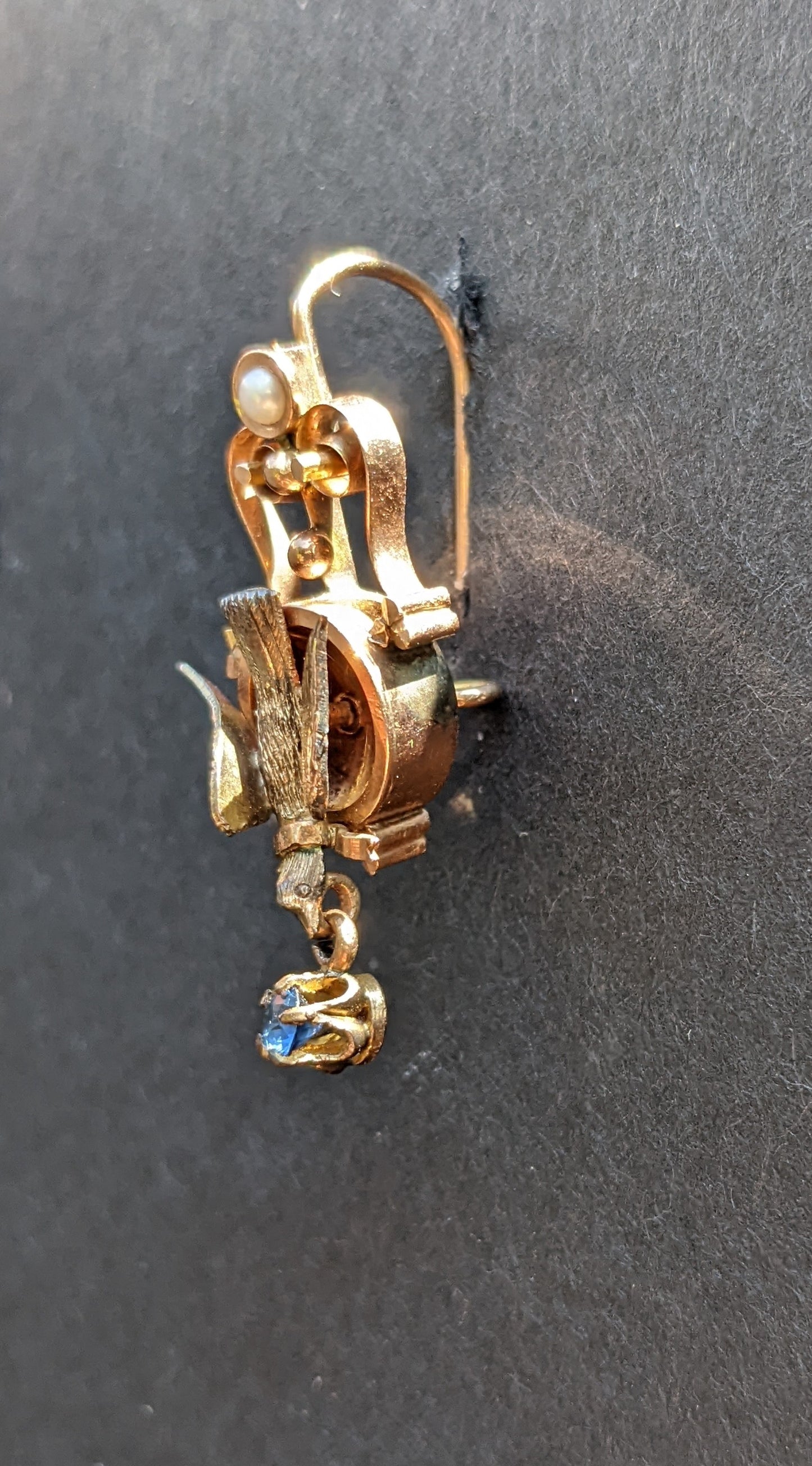 9ct Victorian Dove earrings with sapphire and pearl