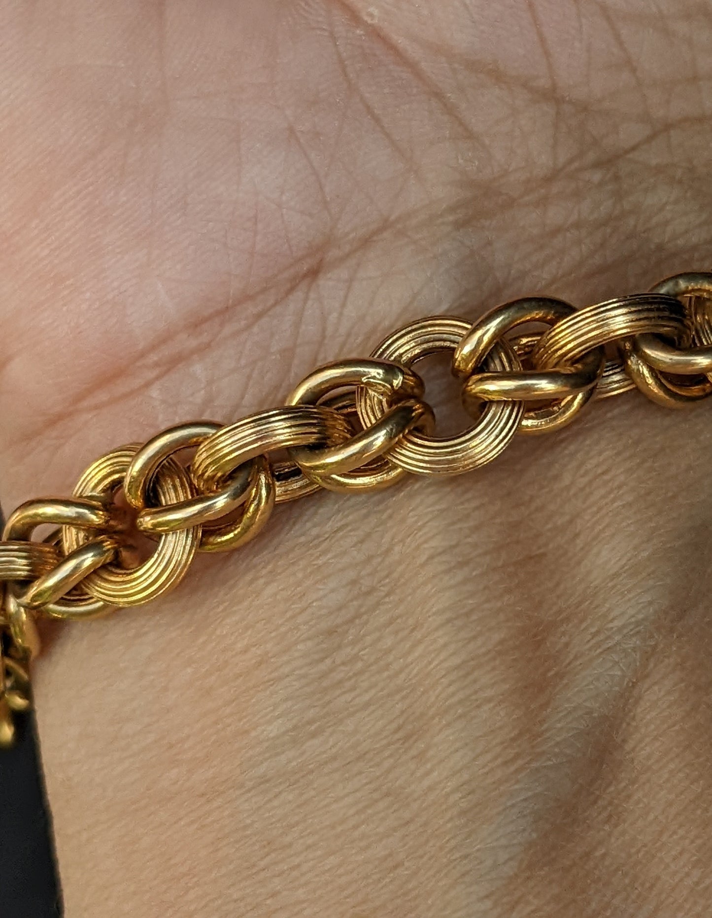 Vintage chunky 18k bracelet