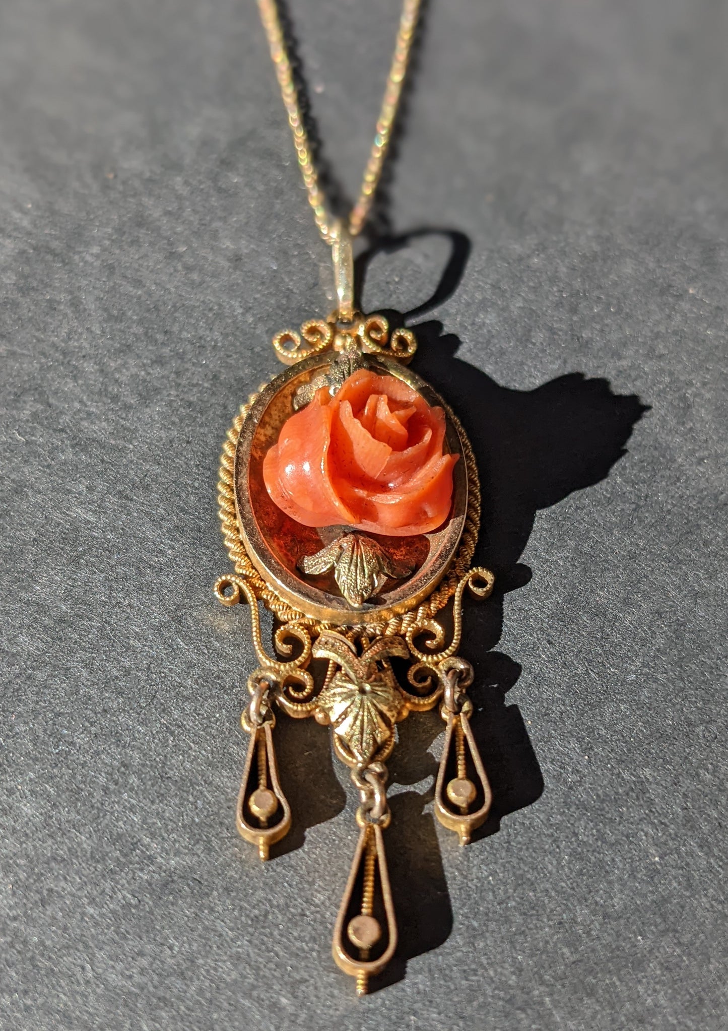 18k Victorian carved coral rose pendant