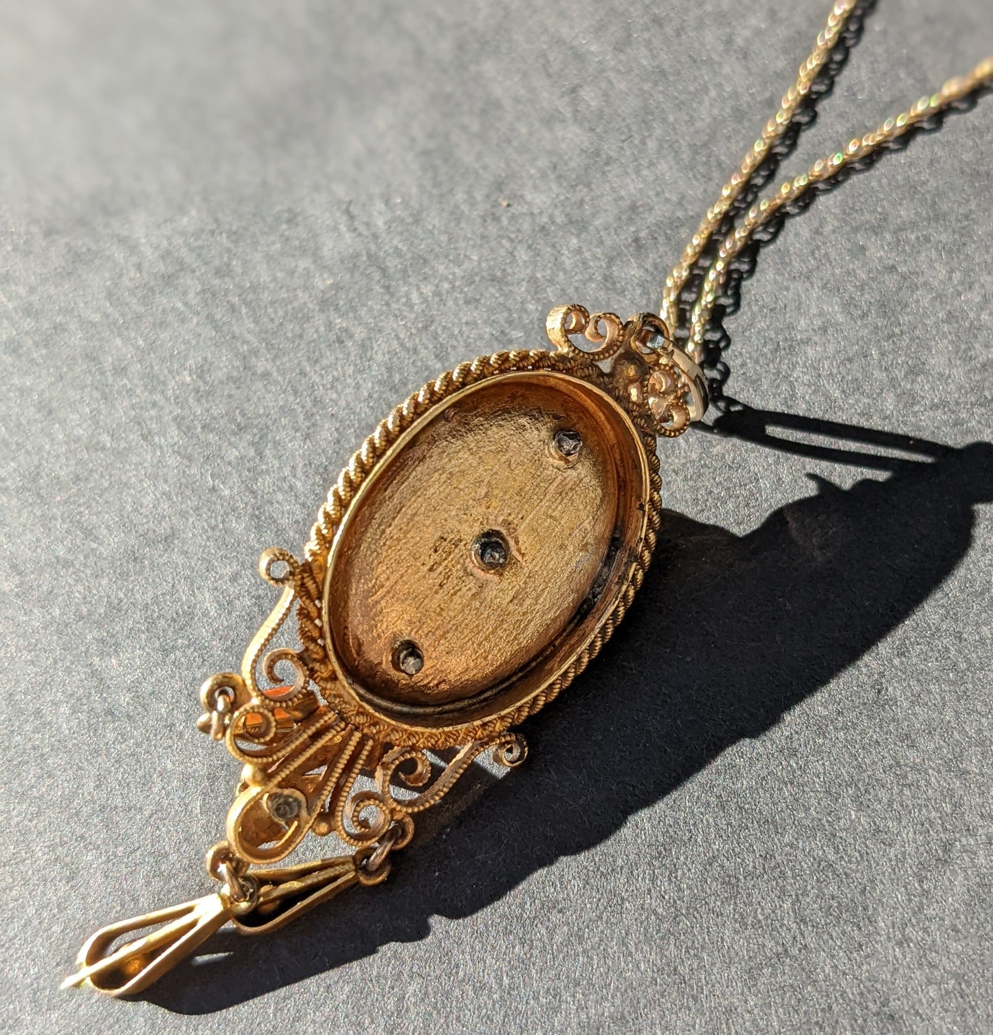 18k Victorian carved coral rose pendant