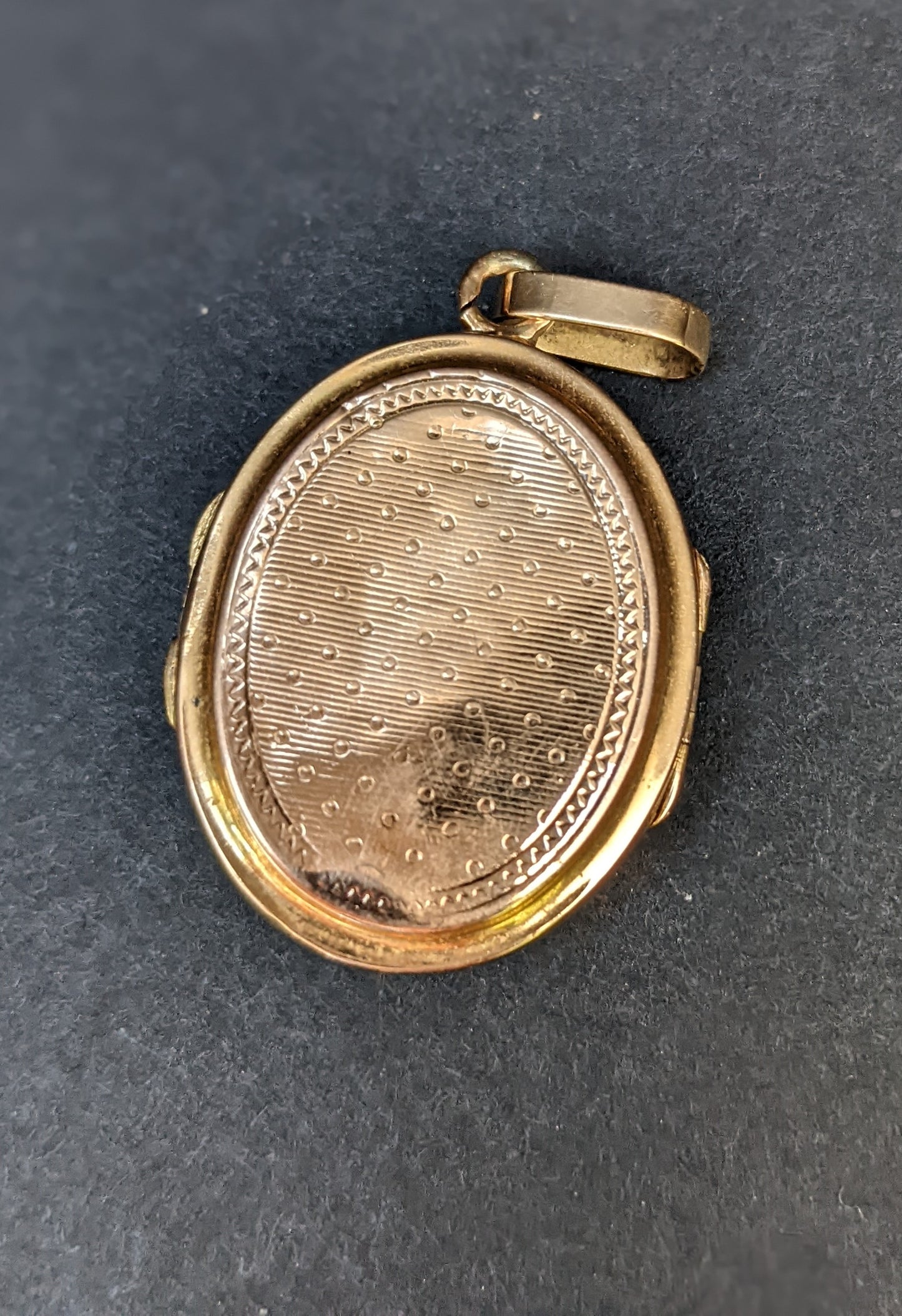 18kt 3 color bouquet of flowers French locket 1870's
