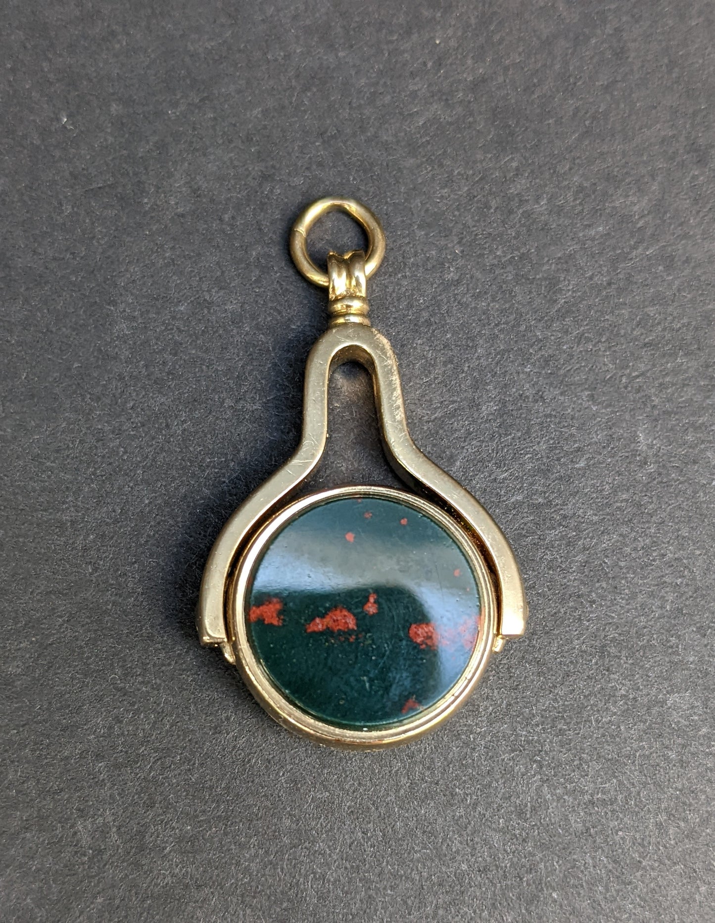 18kt French watch fob with carnelian and bloodstone