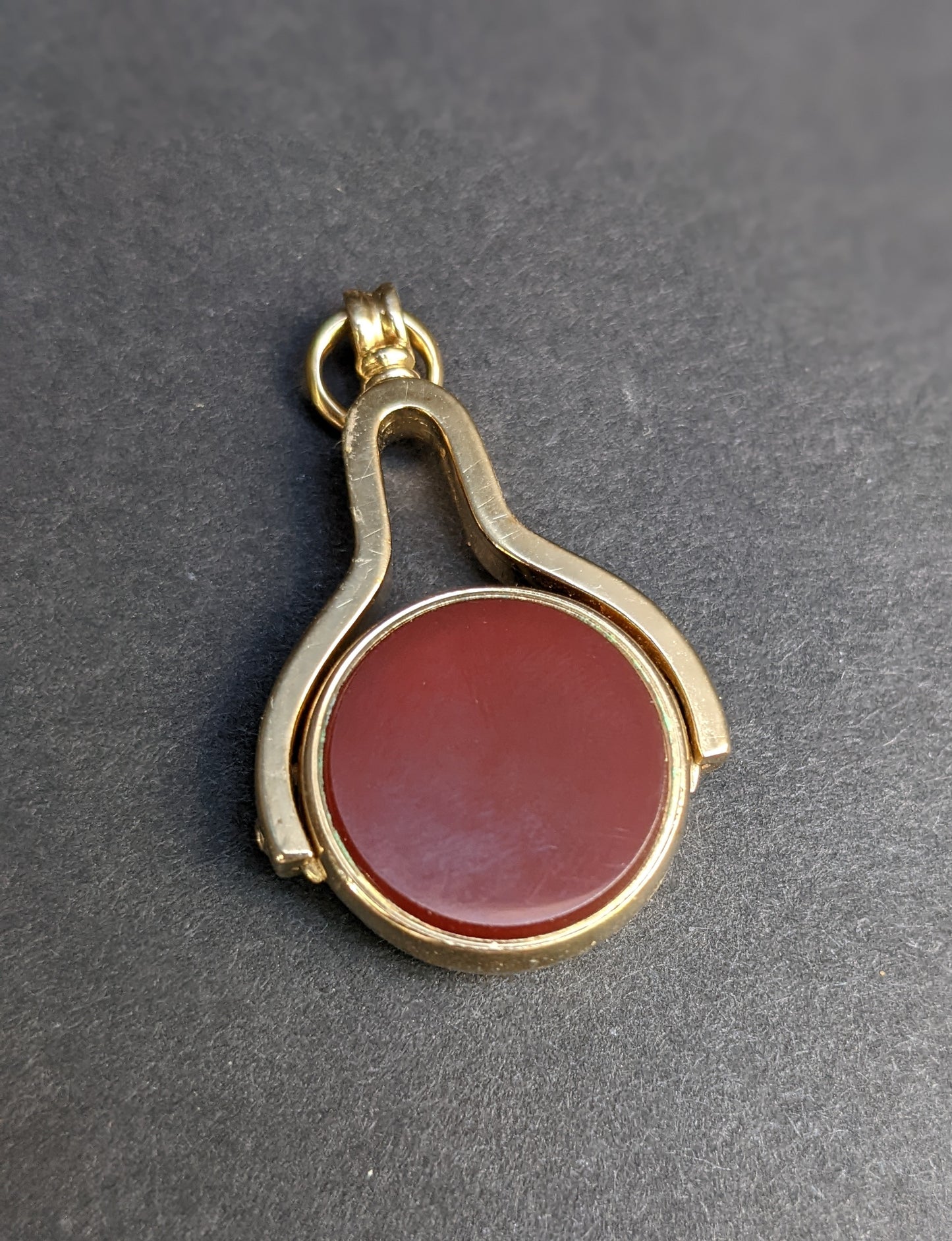 18kt French watch fob with carnelian and bloodstone