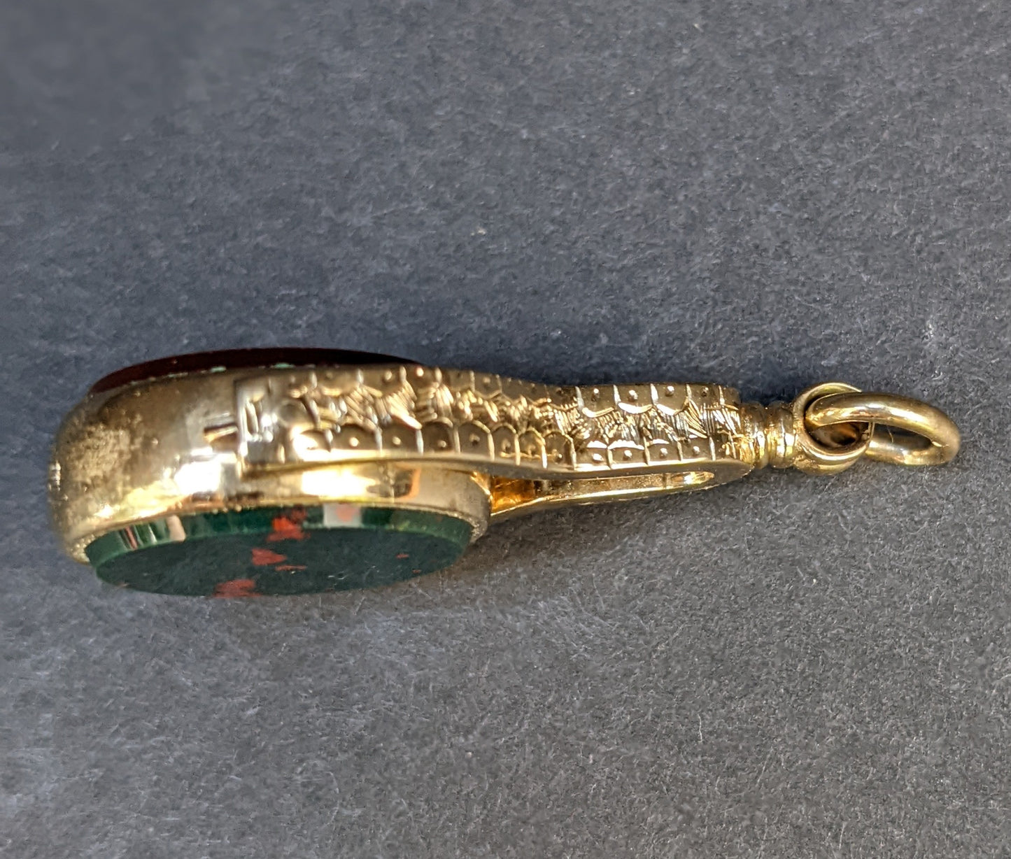 18kt French watch fob with carnelian and bloodstone