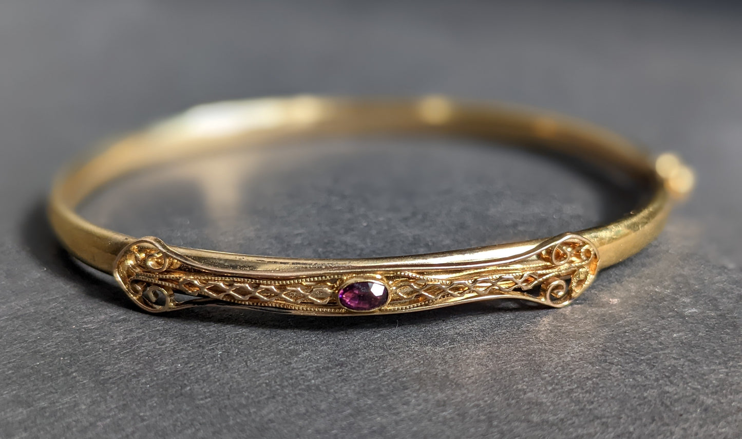 14kt Amethyst bangle bracelet