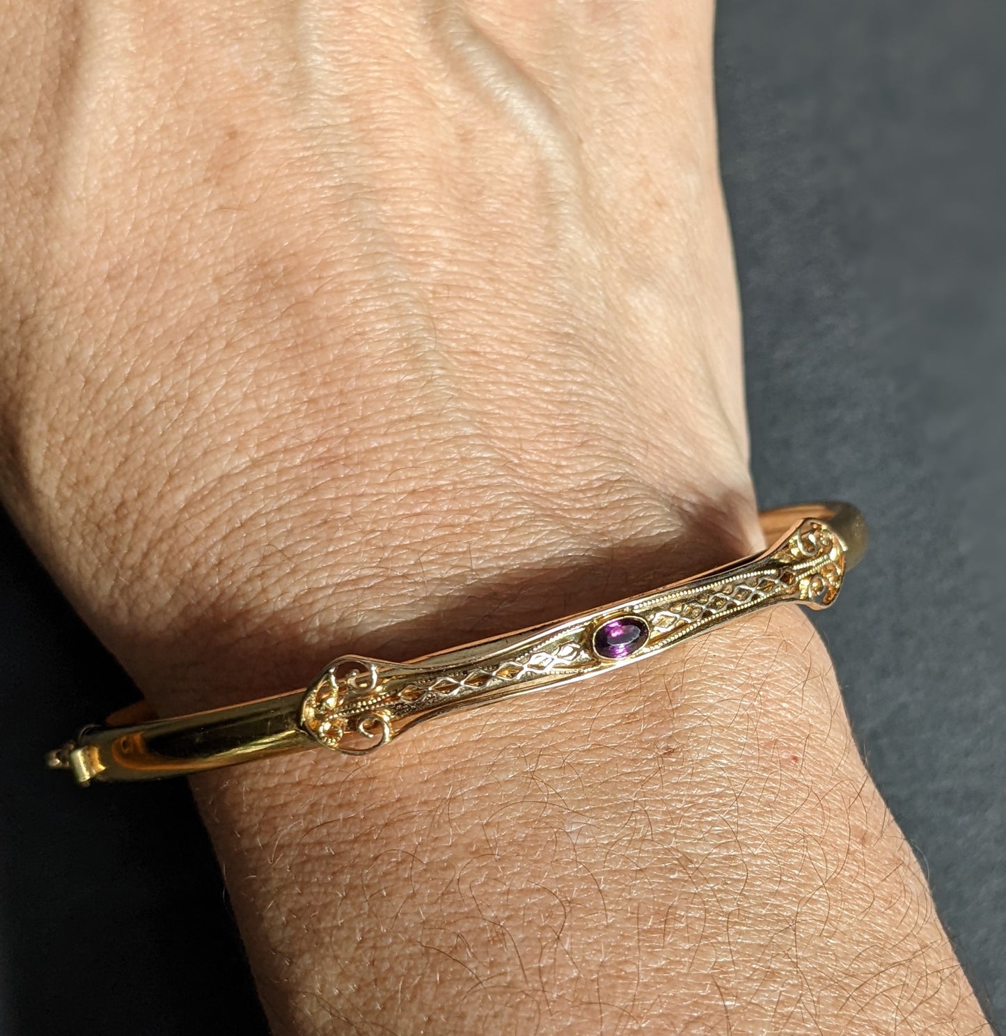 14kt Amethyst bangle bracelet