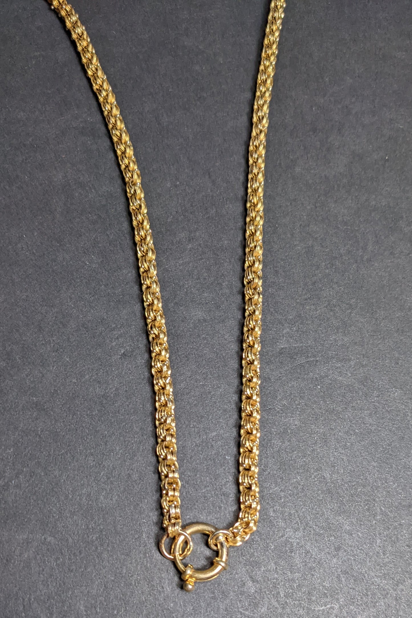 Heavy fancy belcher chain with large c clasp