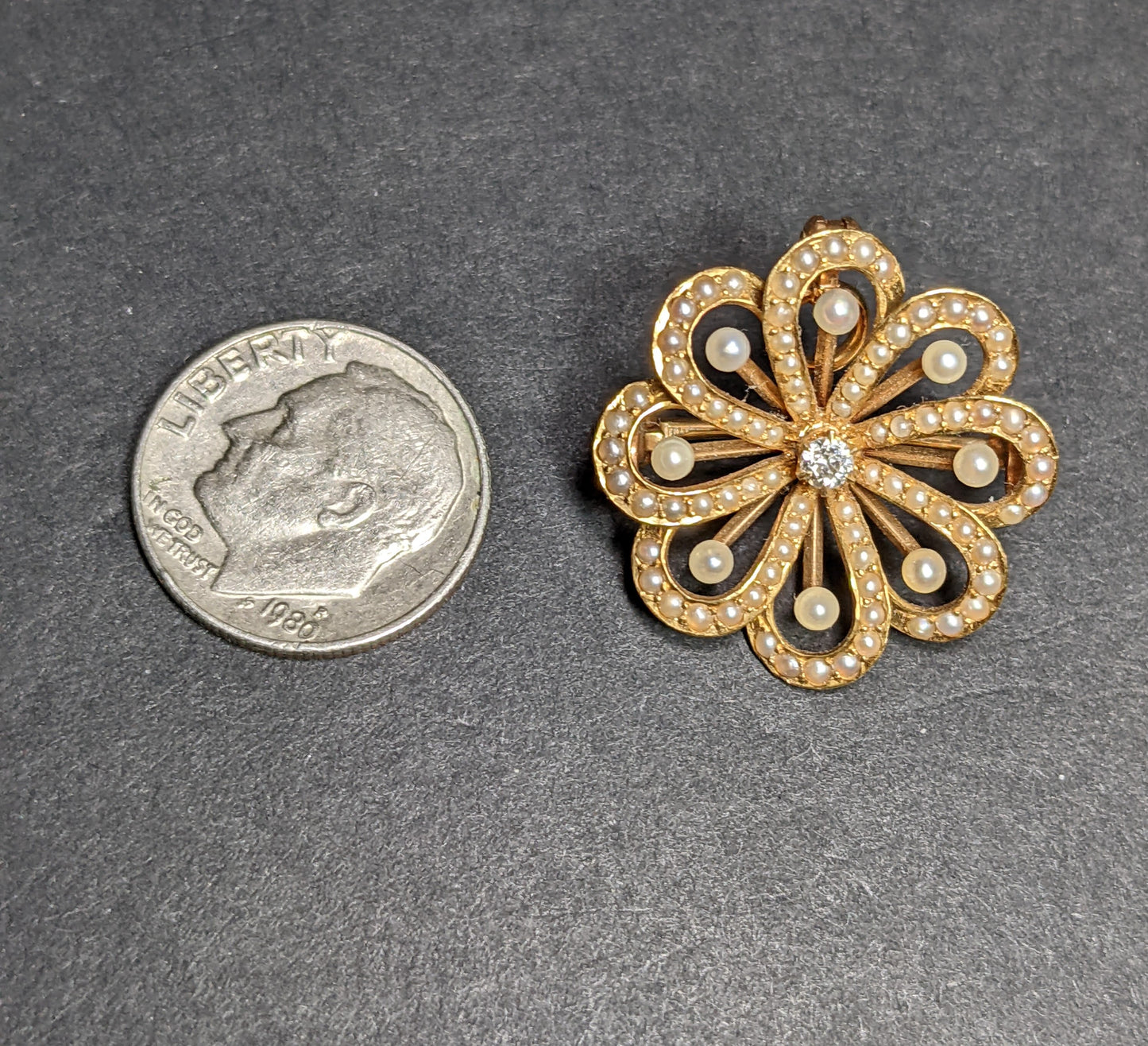 14k Victorian Era Starburst With Original Pin and Hook
