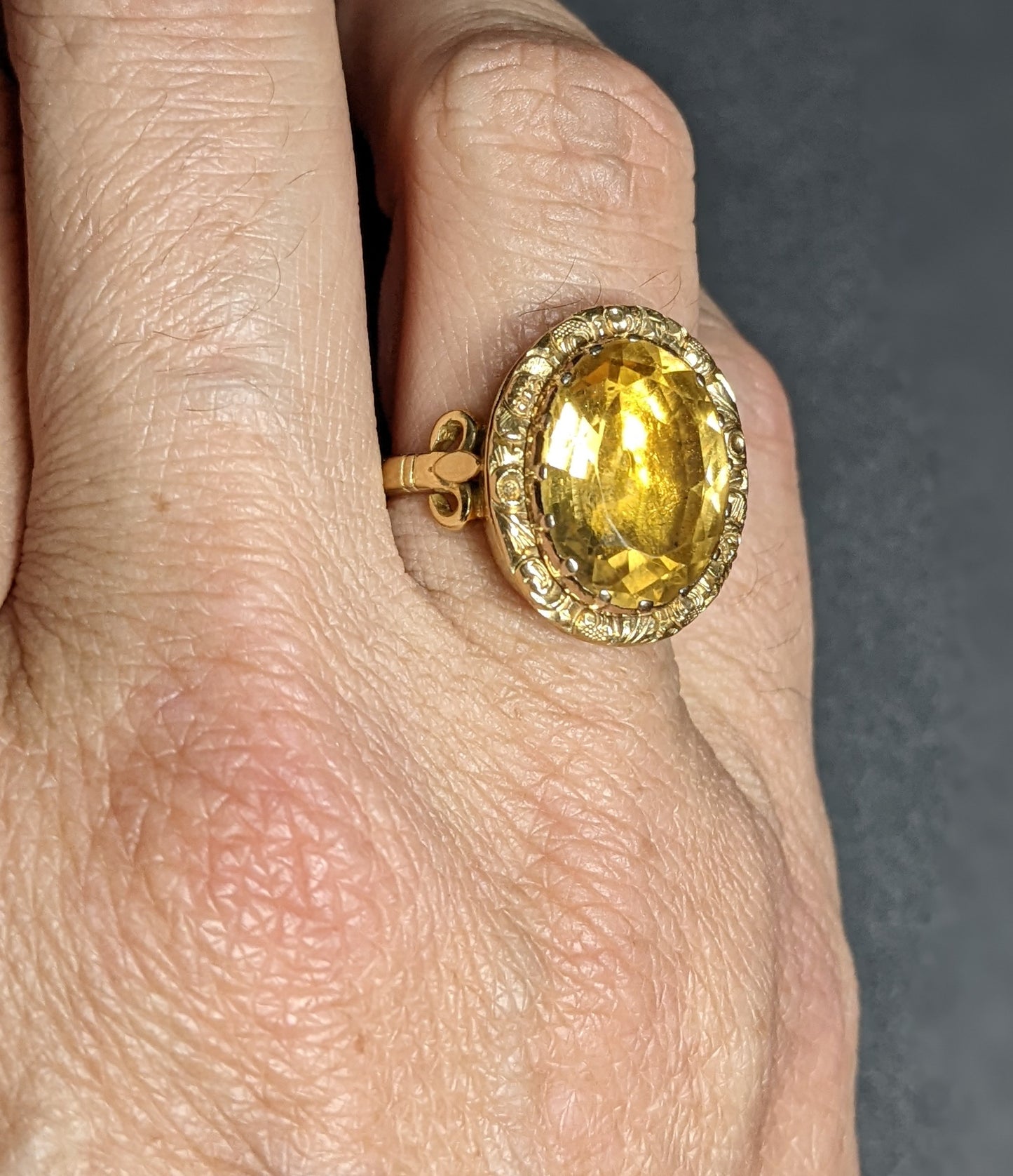 18k Foil backed citrine ring