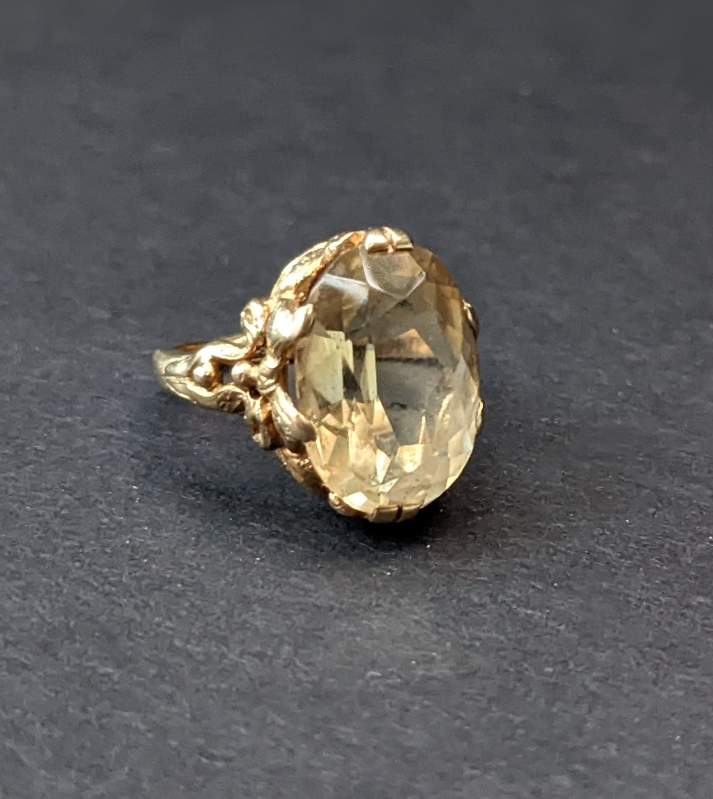 Floral gold mounting citrine ring