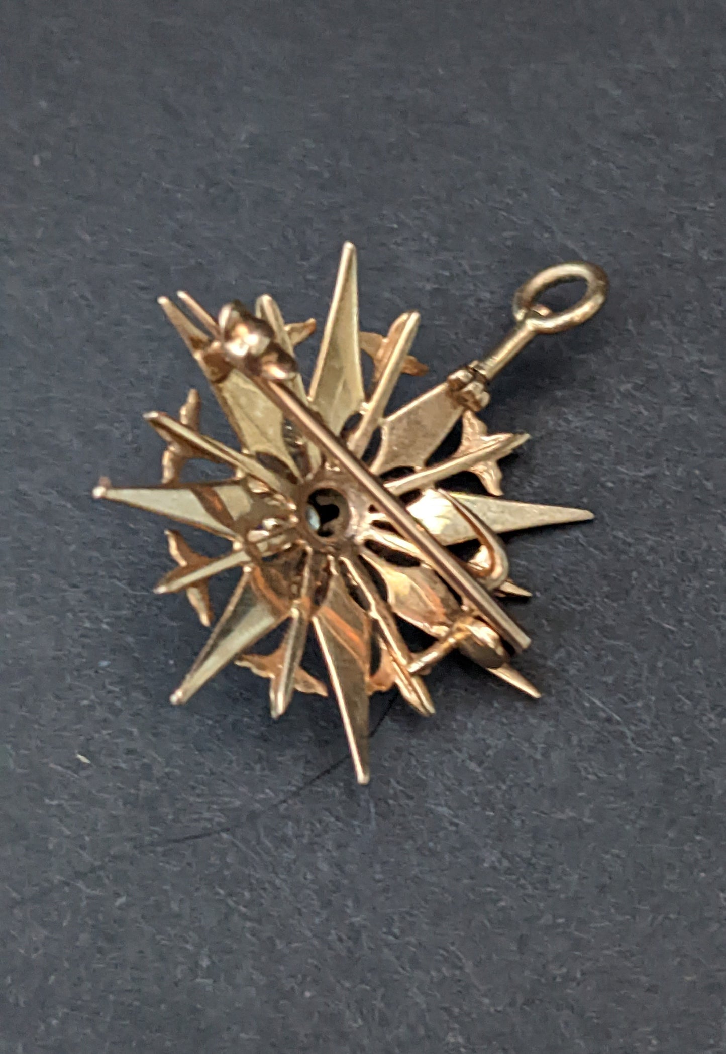 14k Diamond starburst pin/ pendant.