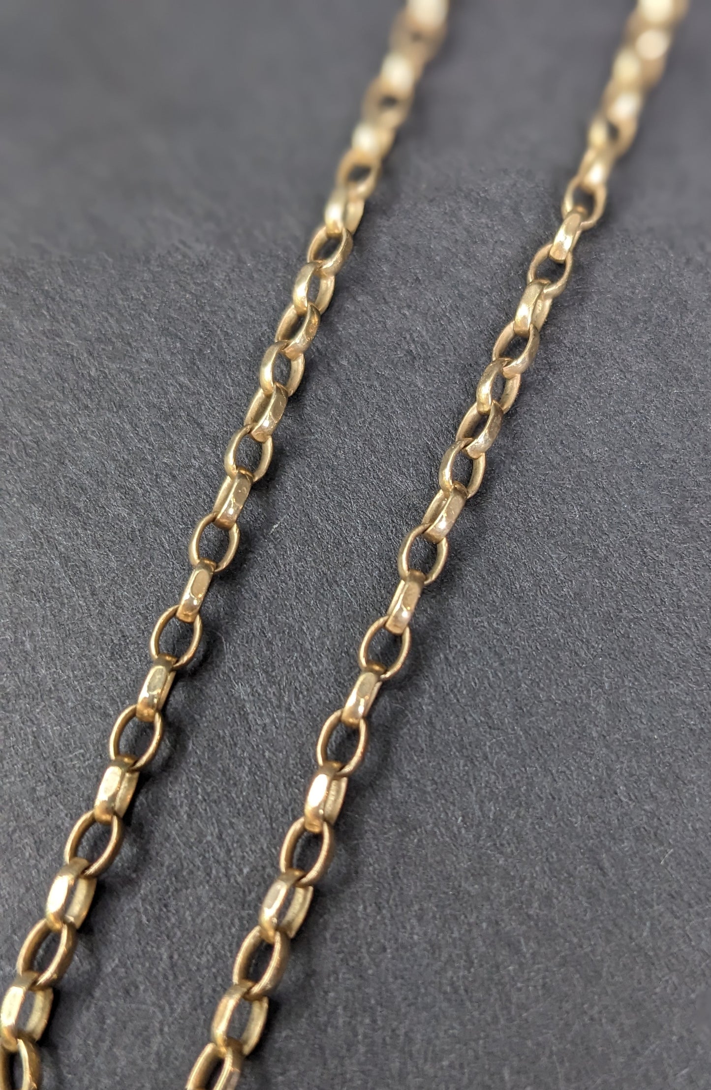 1930's English 9Kt round link oval garland chain