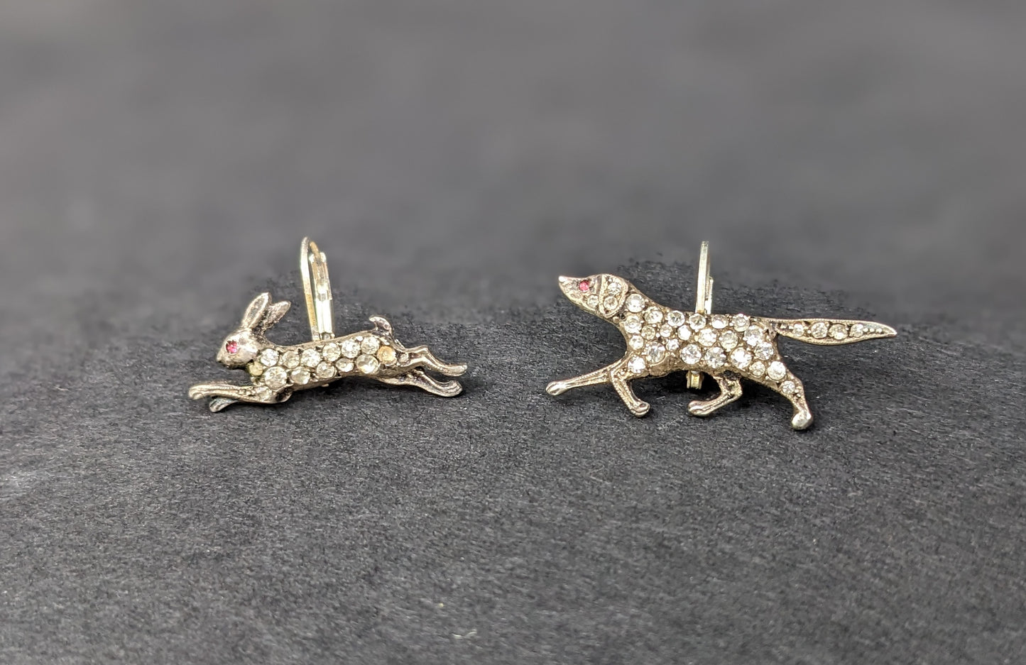 English sterling paste hunting dog & rabbit
