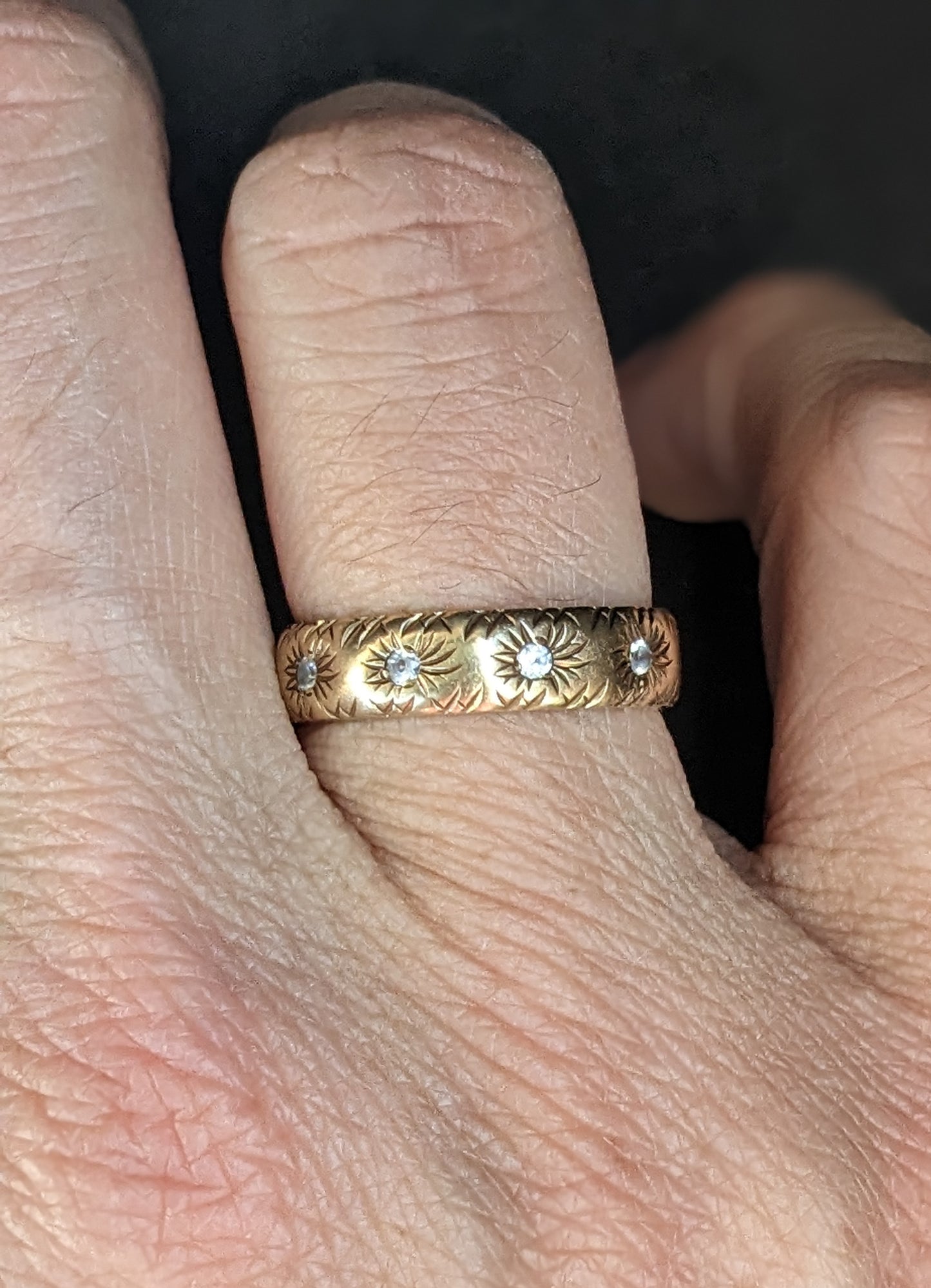 Gold and Diamond Starburst Cigar Band