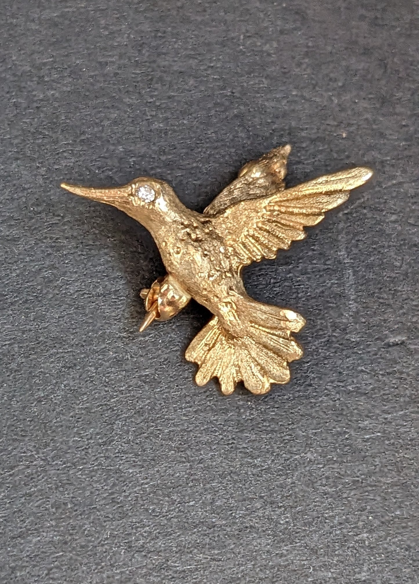 14Kt Hummingbird Brooch with Diamond Eye