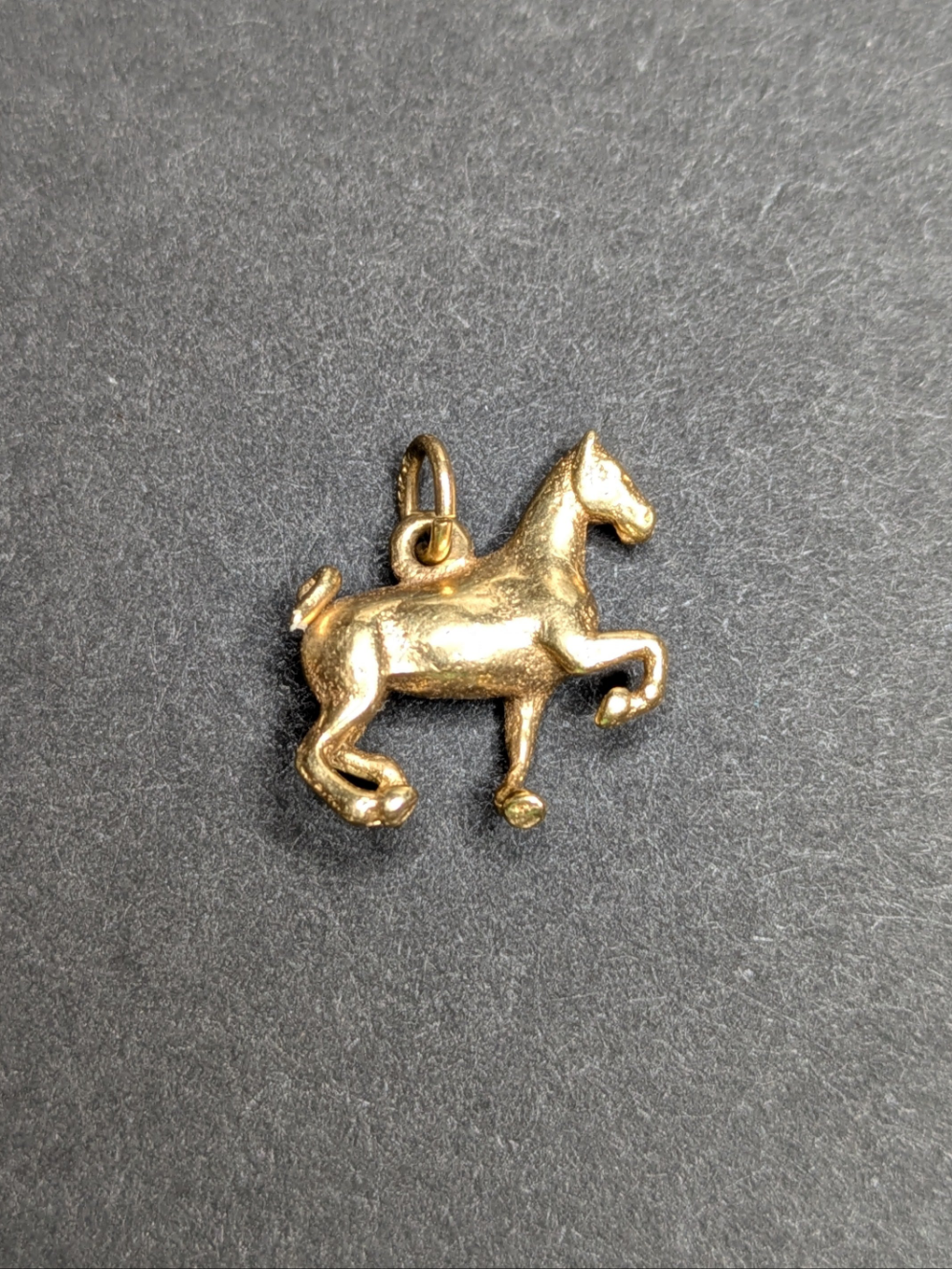 14kt Prancing Horse Charm
