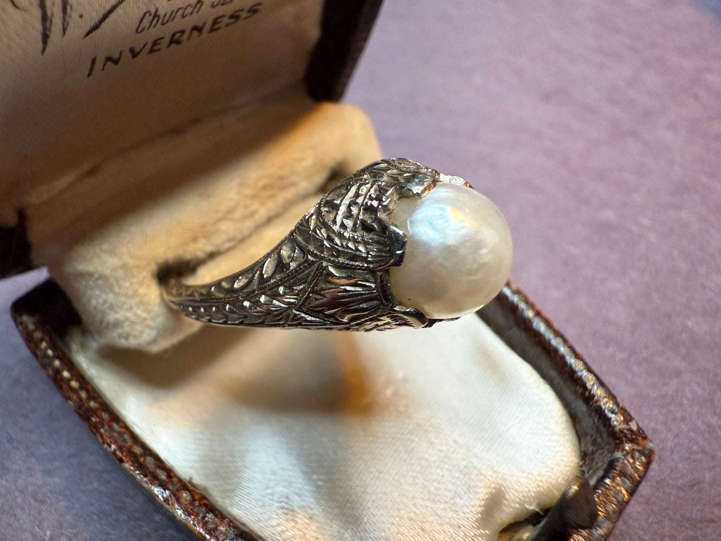 18k White Gold and Natural Pearl Ring with Hand Engraving