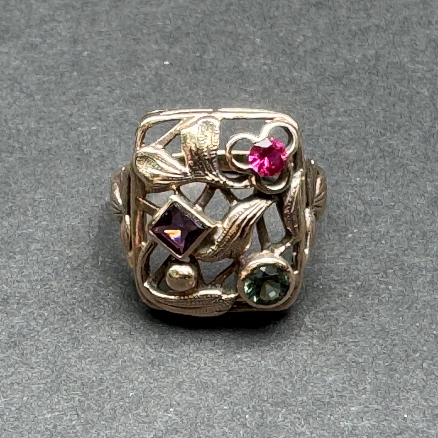 8k German Art Nouveau Postage Stamp Ring