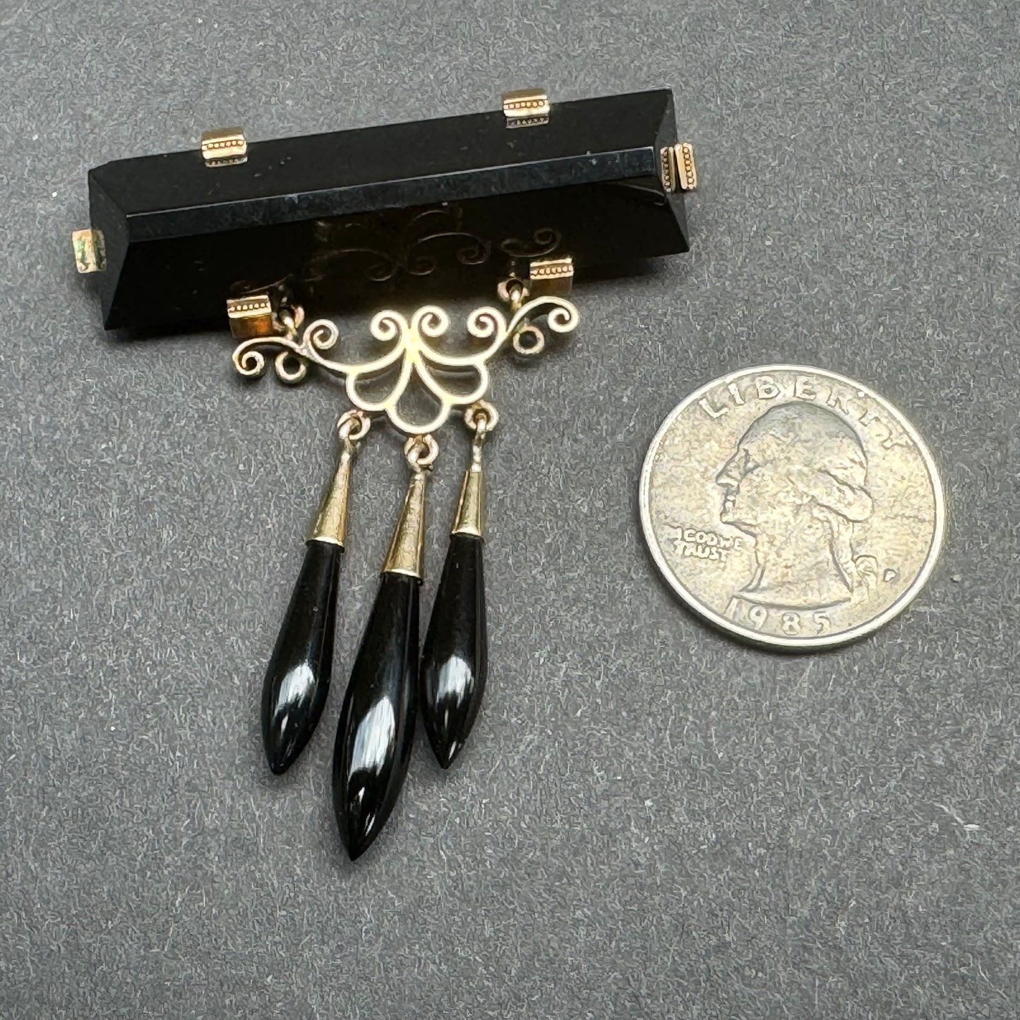 1920s Art Deco Onyx Three Drop Brooch