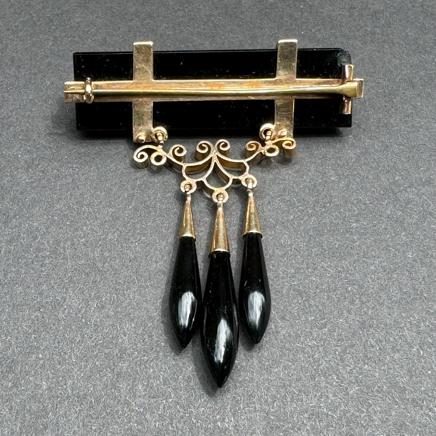 1920s Art Deco Onyx Three Drop Brooch