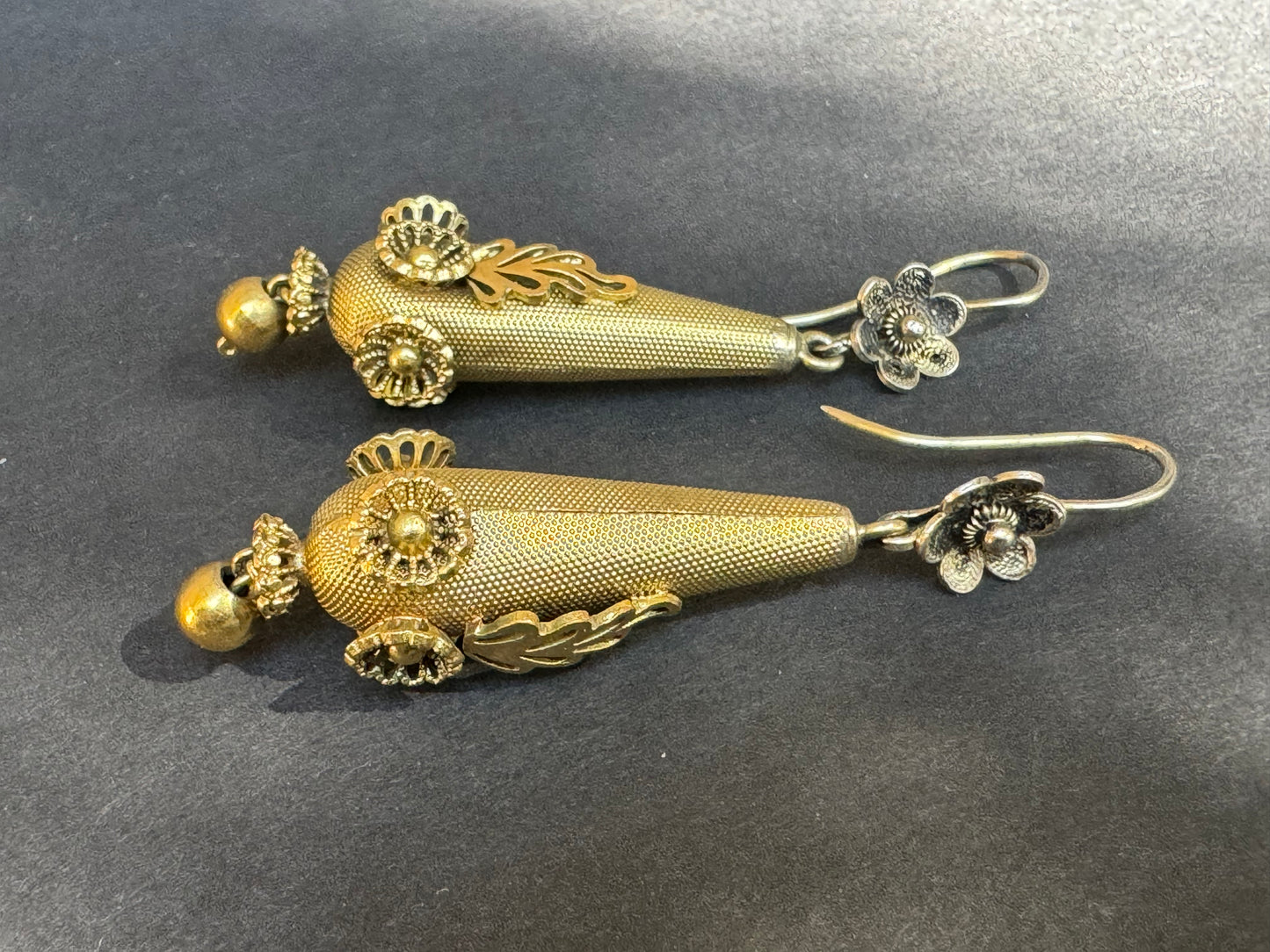 Vintage 10k Long Filigree Flower Earrings