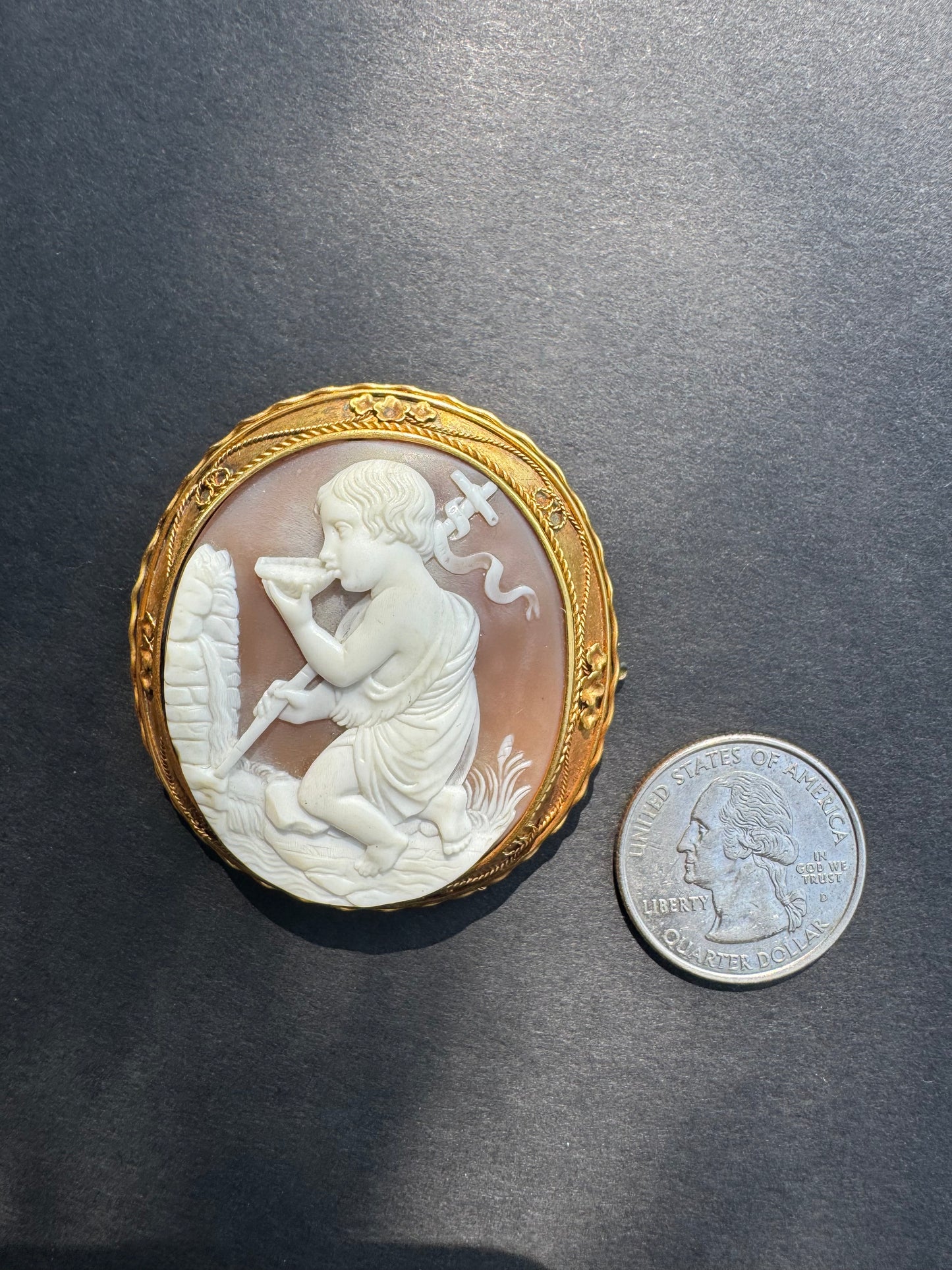 18k High Relief Cameo Brooch