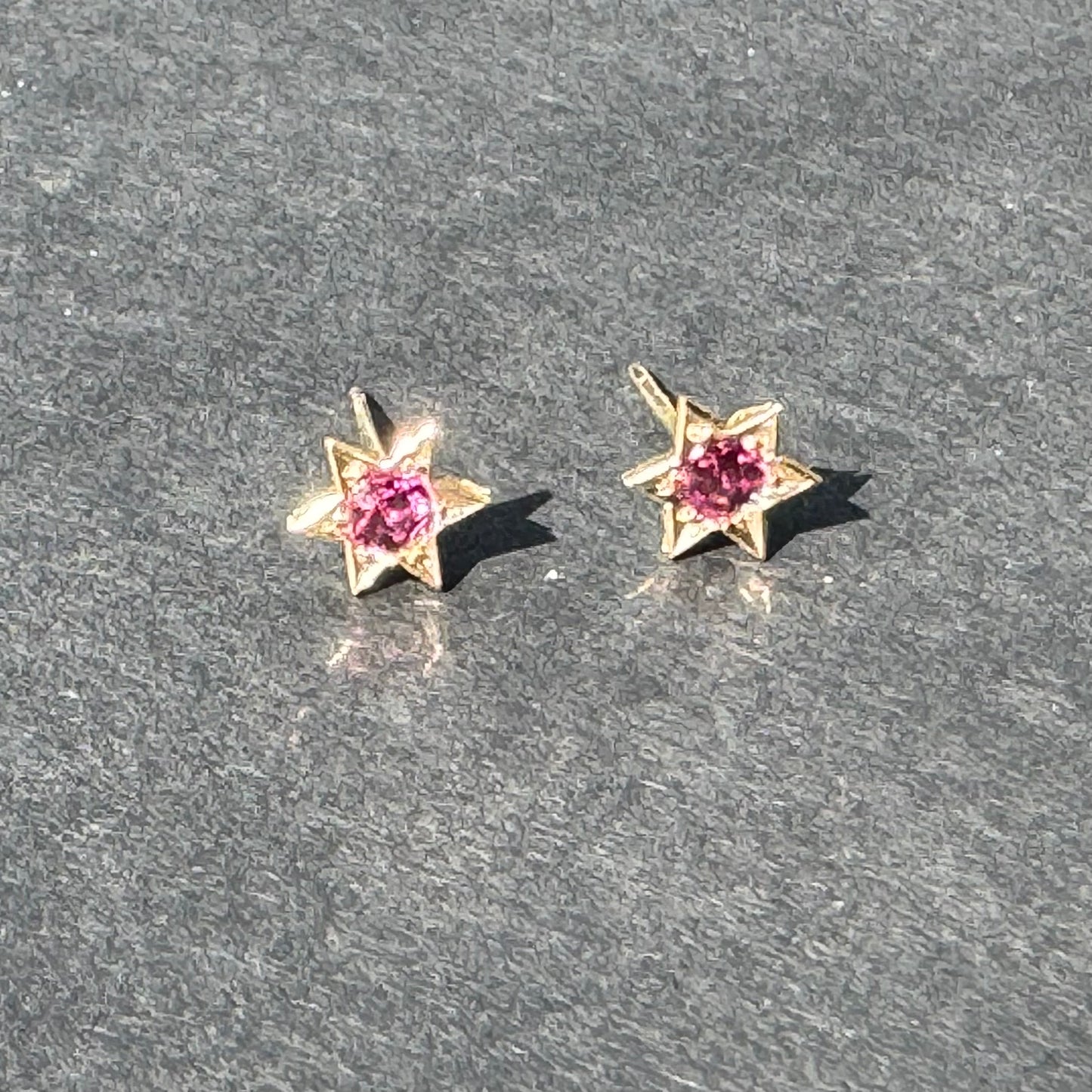 Ruby 15k English Art Deco Star Earrings