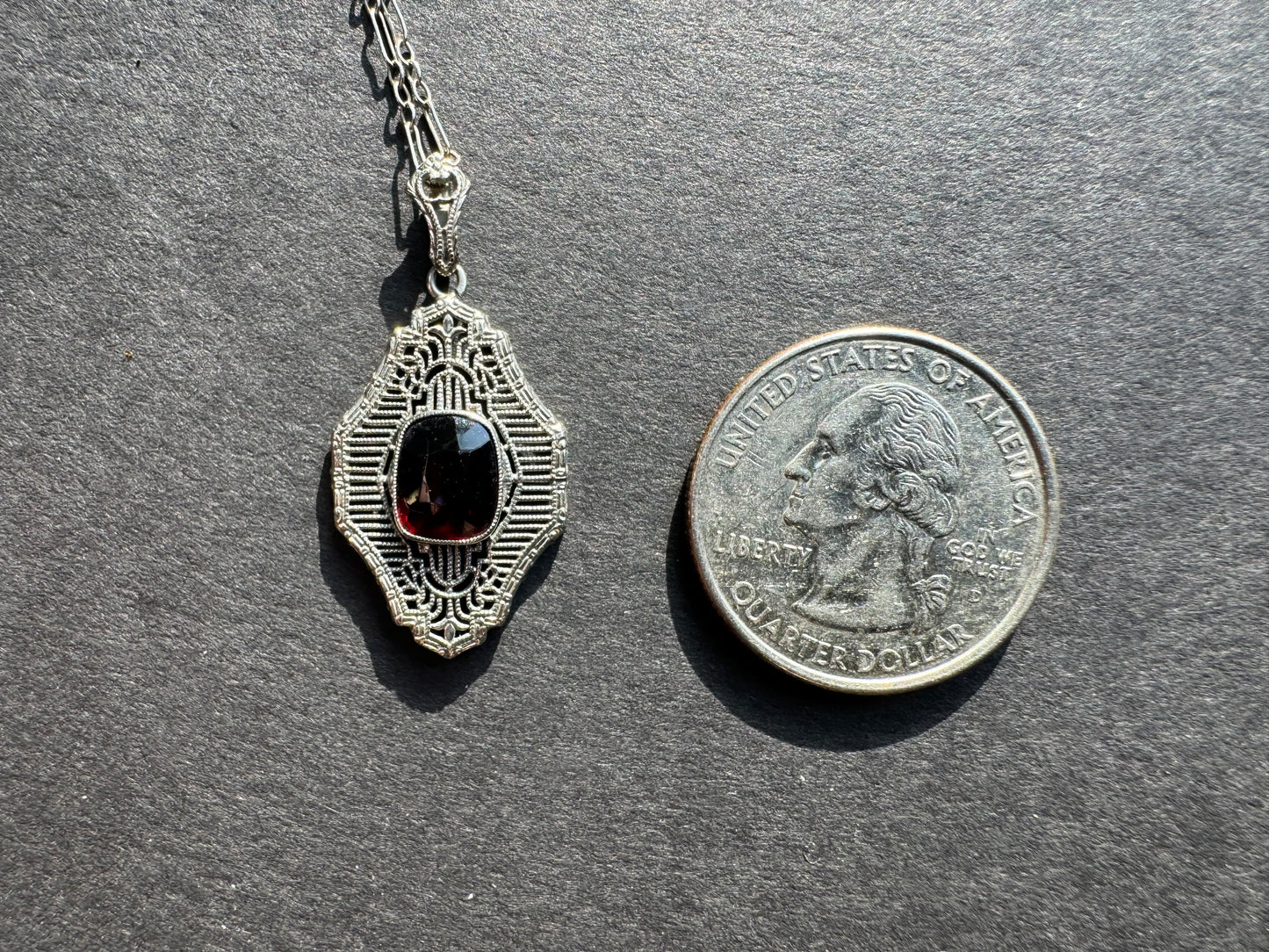 14K Edwardian Filigree Necklace with Garnet