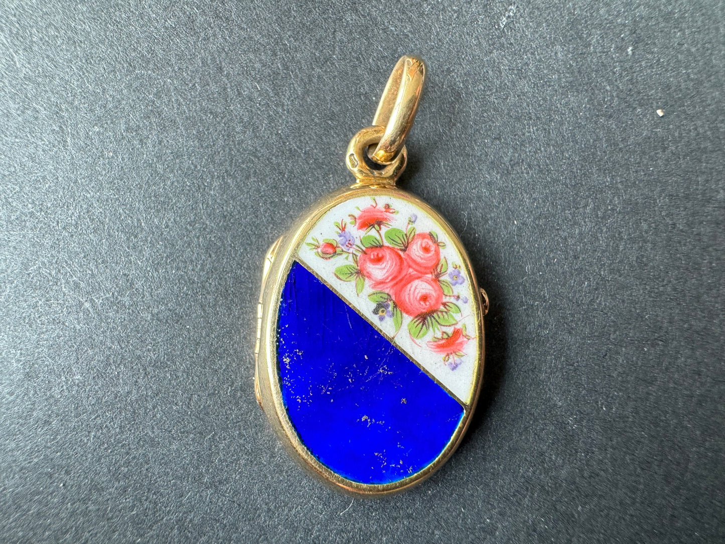 18k Enamel Locket with flowers