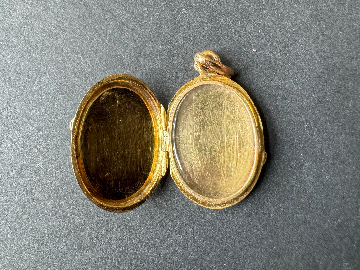 18k Enamel Locket with flowers