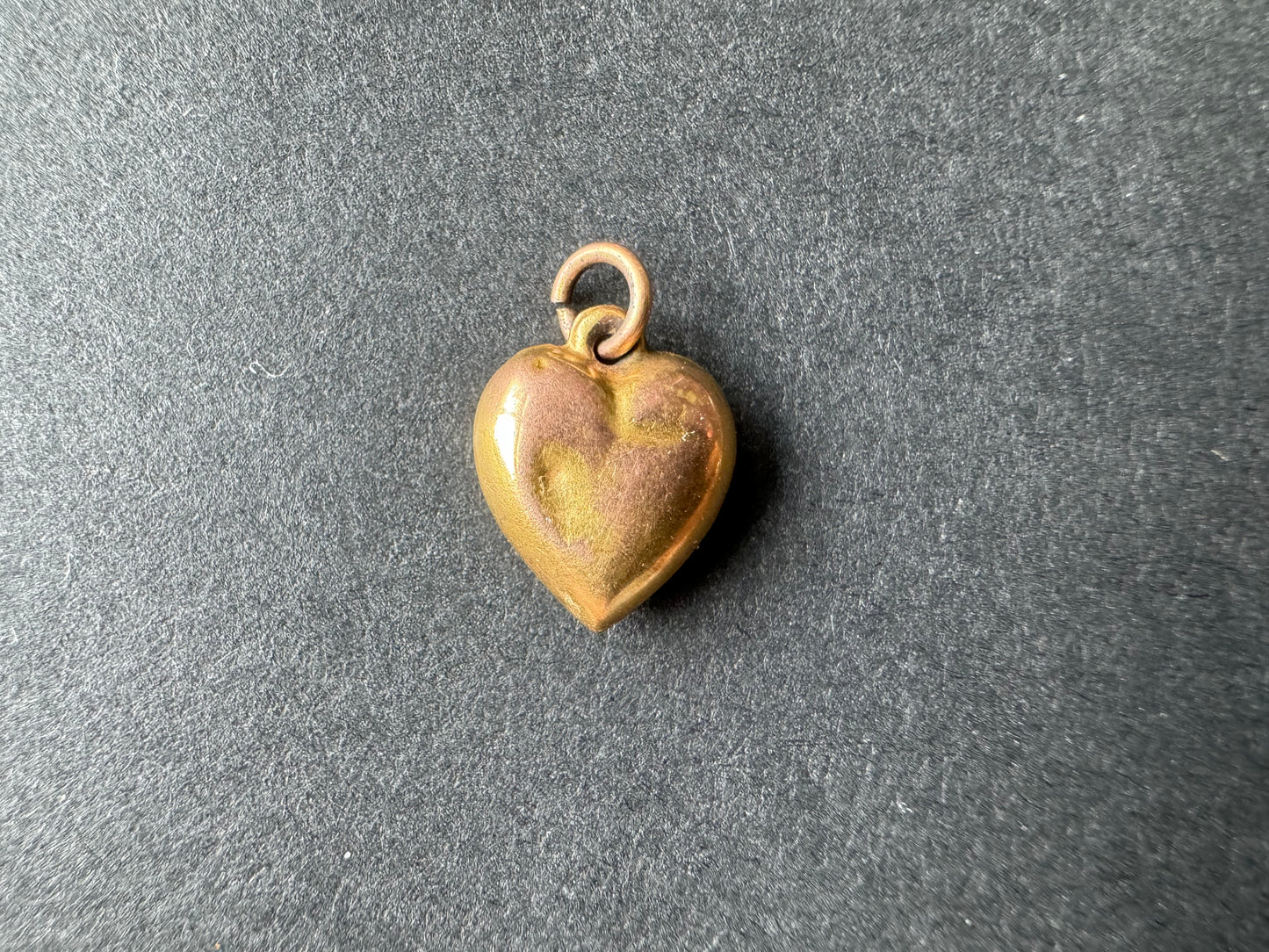 9k Gold Puffy Heart Charm